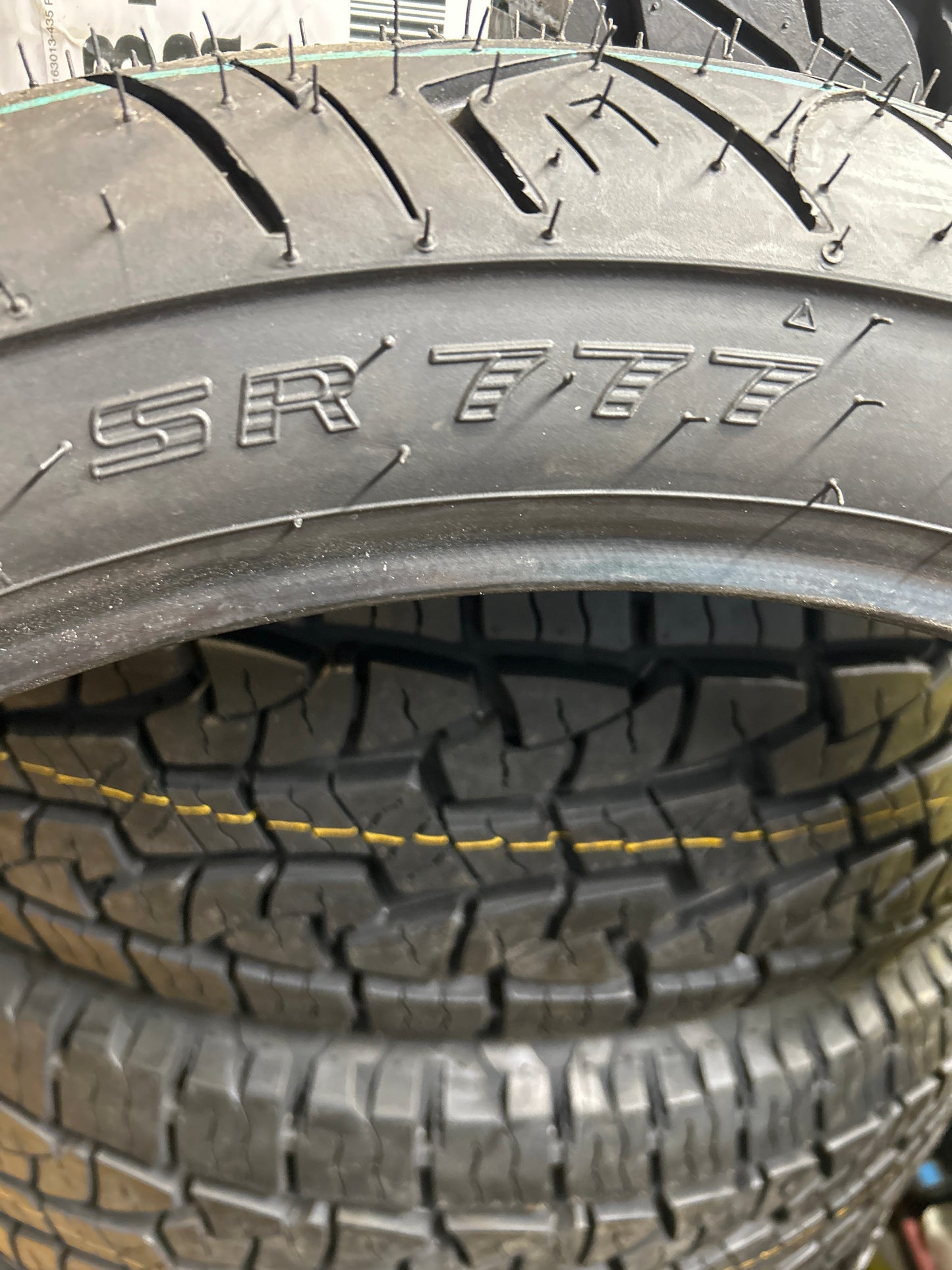 SHINKO SR777 BSW 90 90 21 54H FRONT TIRE 874565