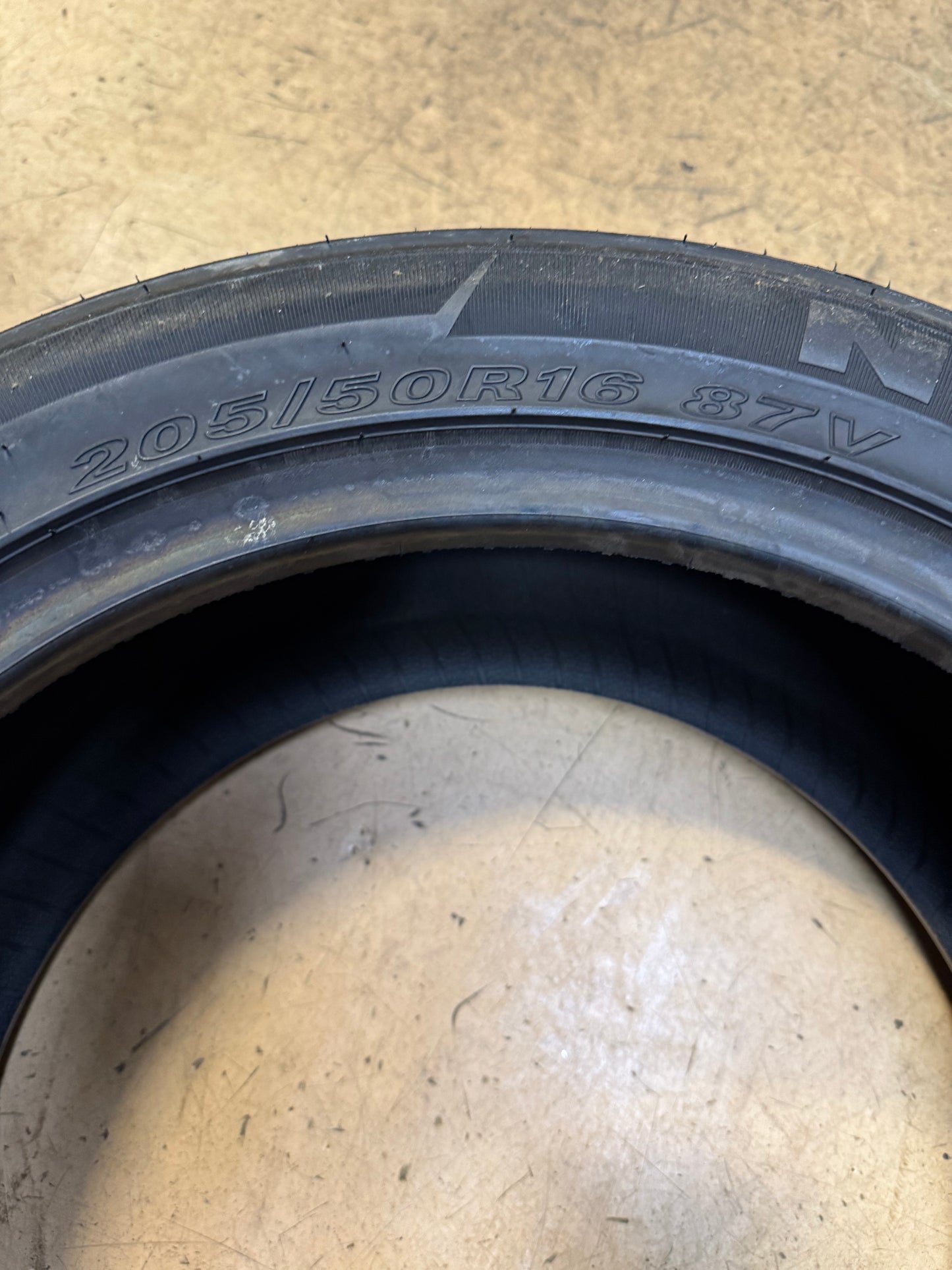 NOS NEXEN CP641 BSW P  205 50 16 87V UHP ALL SEASON TIRE 12456NXK