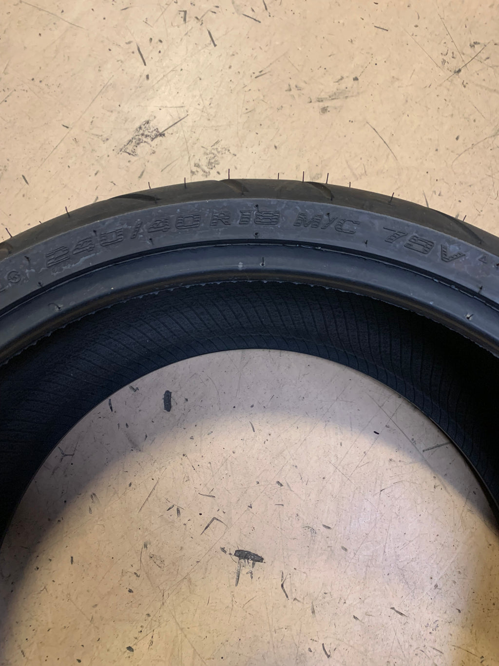 SHINKO ADVANCE 005 BSW  240 40 18 79V REAR MOTORCYCLE TIRE 874019