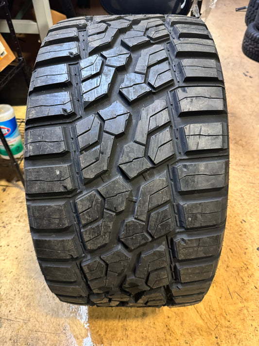 RBP REPULSOR R/T BSW LT 33 13.5 24 102Q 12PLY RUGGED TERRAIN TIRE RBPSTRT24135010
