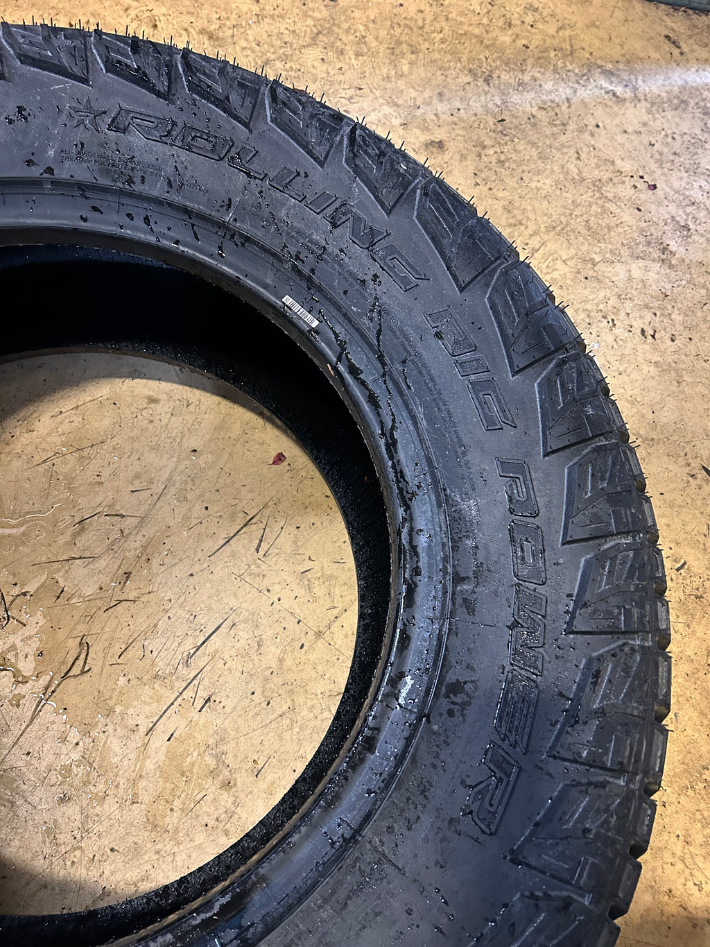 RBP REPULSOR A/T PLATEAU LT 275 70 18 125/122S 10PLY TIRE RBPSMPAT1870040
