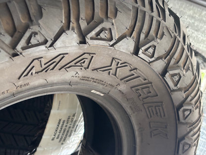 MAXTREK MUD TRAC LT 305 70 16 118/115Q LRD 8 PLY BSW MUD TERRAIN TIRE MH3020