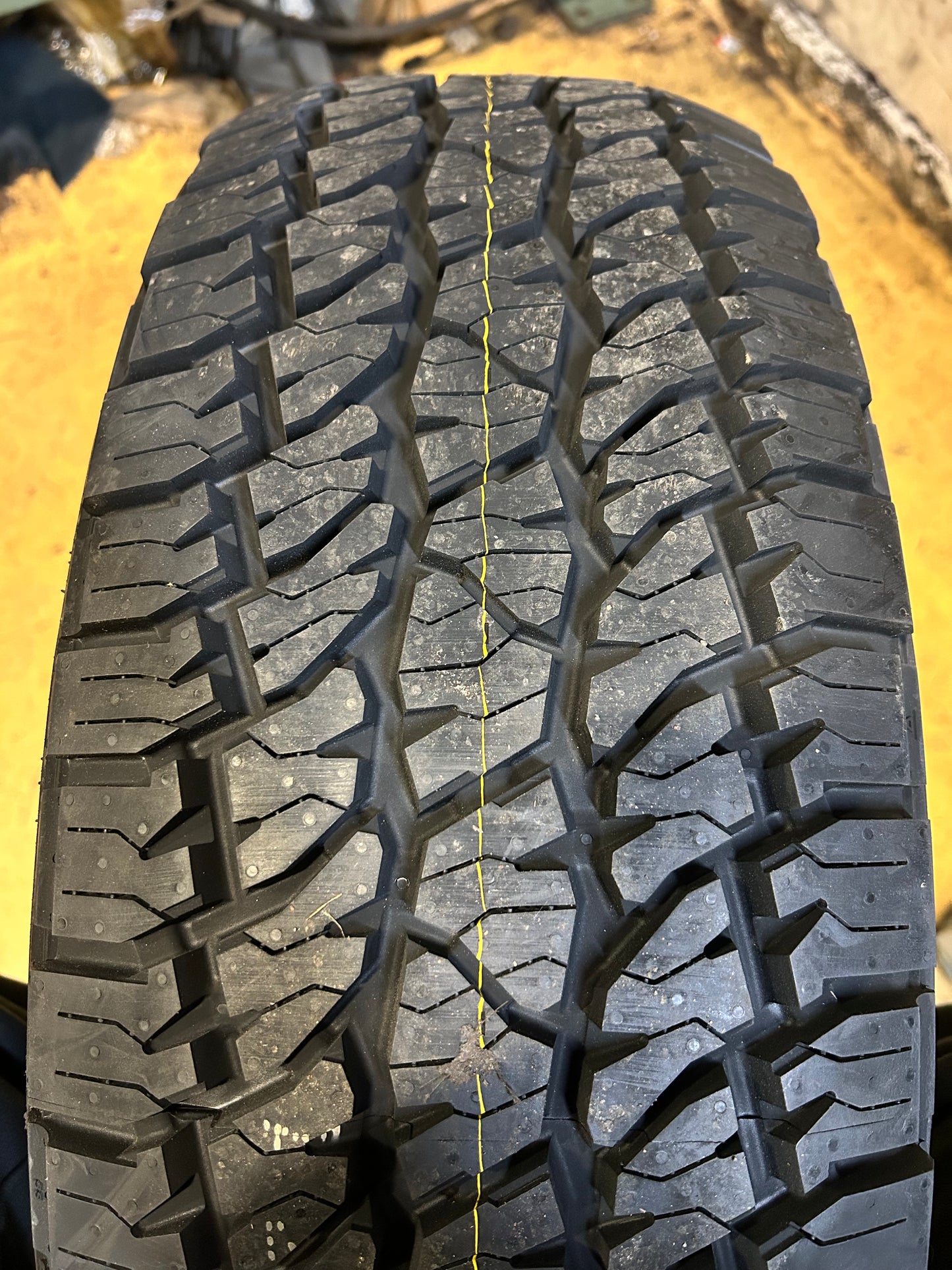 NEXEN ROADIAN ATX BSW P 235 65 18 106V ALL TERRAIN TIRE 10571NXK