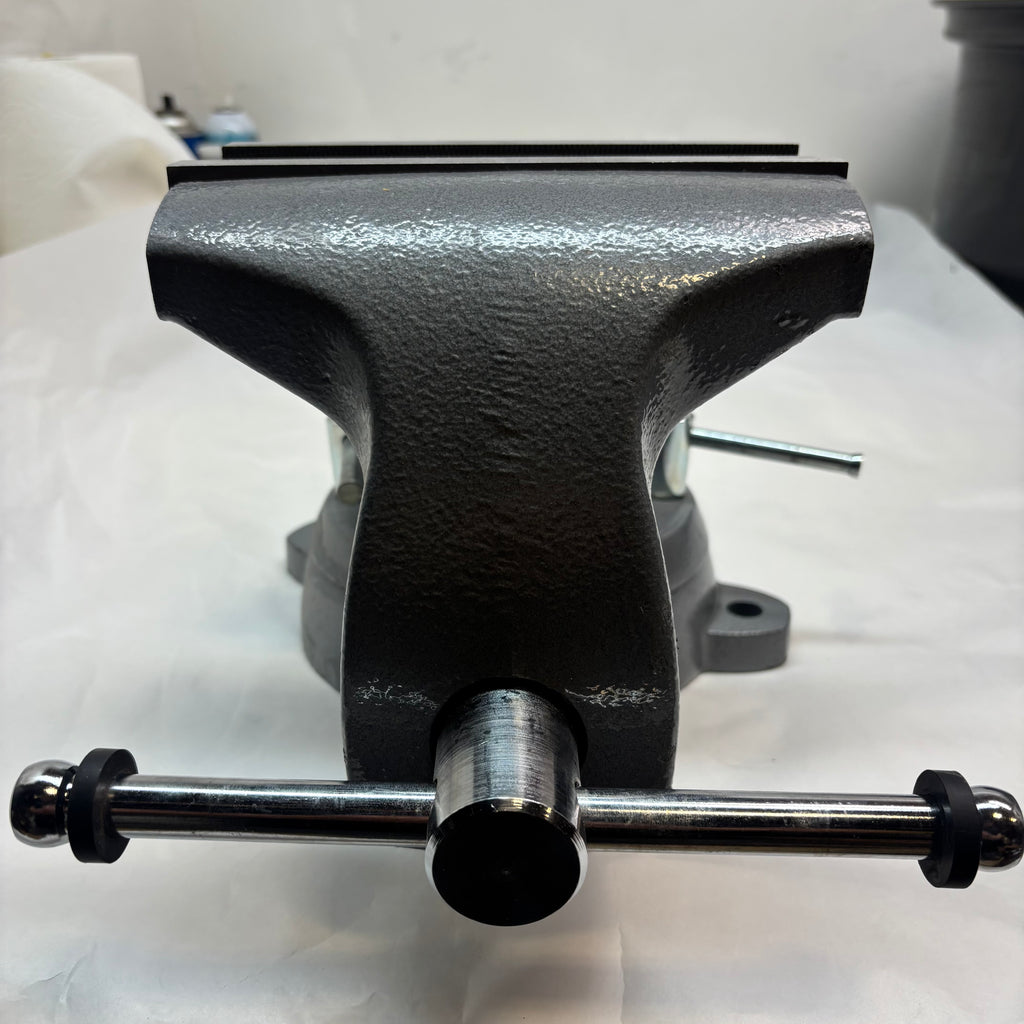 WILTON MECHANICS VISE 8” JAW WITH SWIVEL BASE 21800