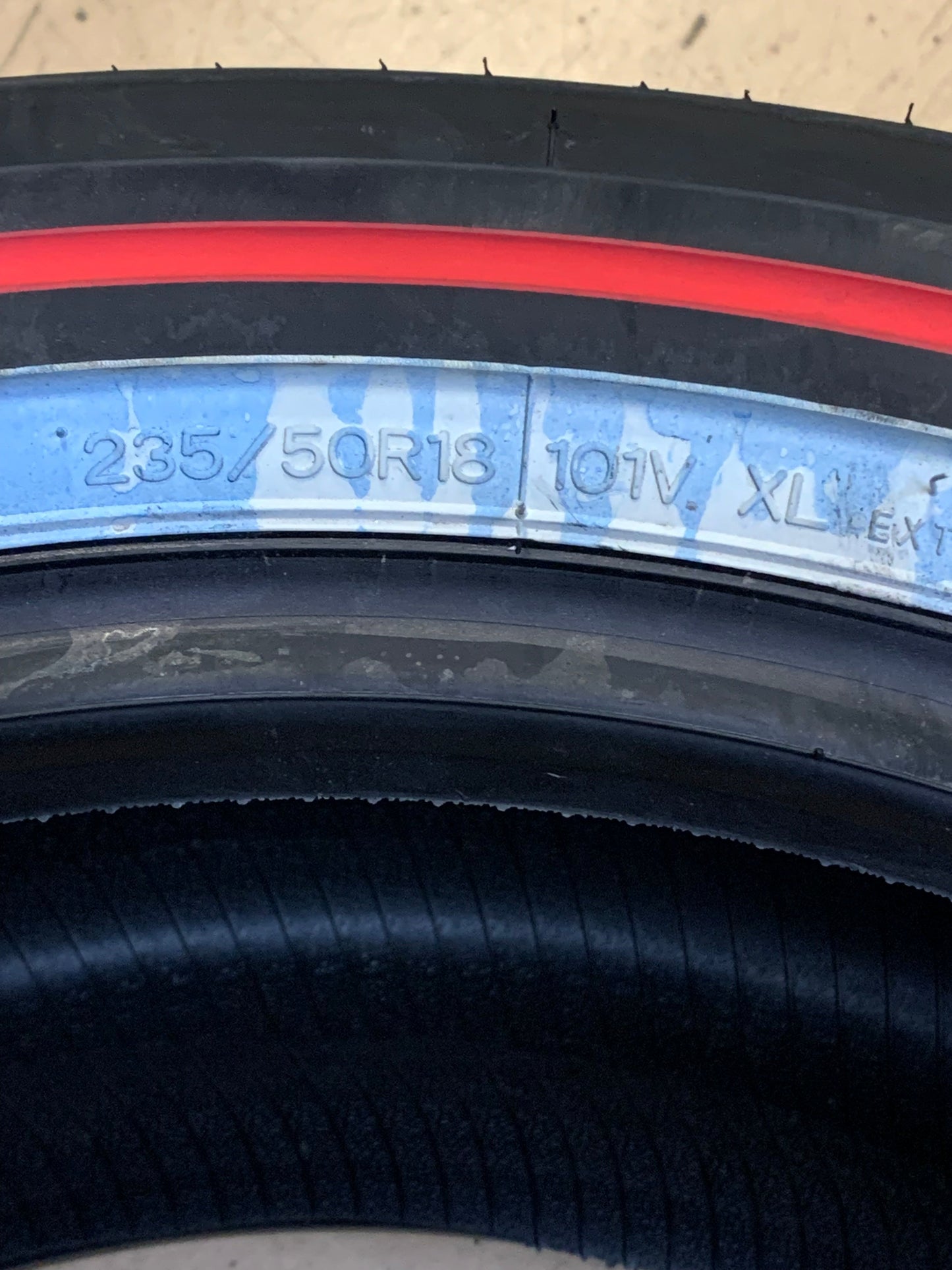 VOGUE CUSTOM BUILT RADIAL RED STRIPE  P 235 50 18 101V ALL SEASON TIRE 03106124