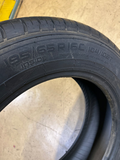 NOS 2 NOKIAN CLINE VAN BSW C 195 65 16 104/102T 8PLY HIGHWAY TIRE T429240