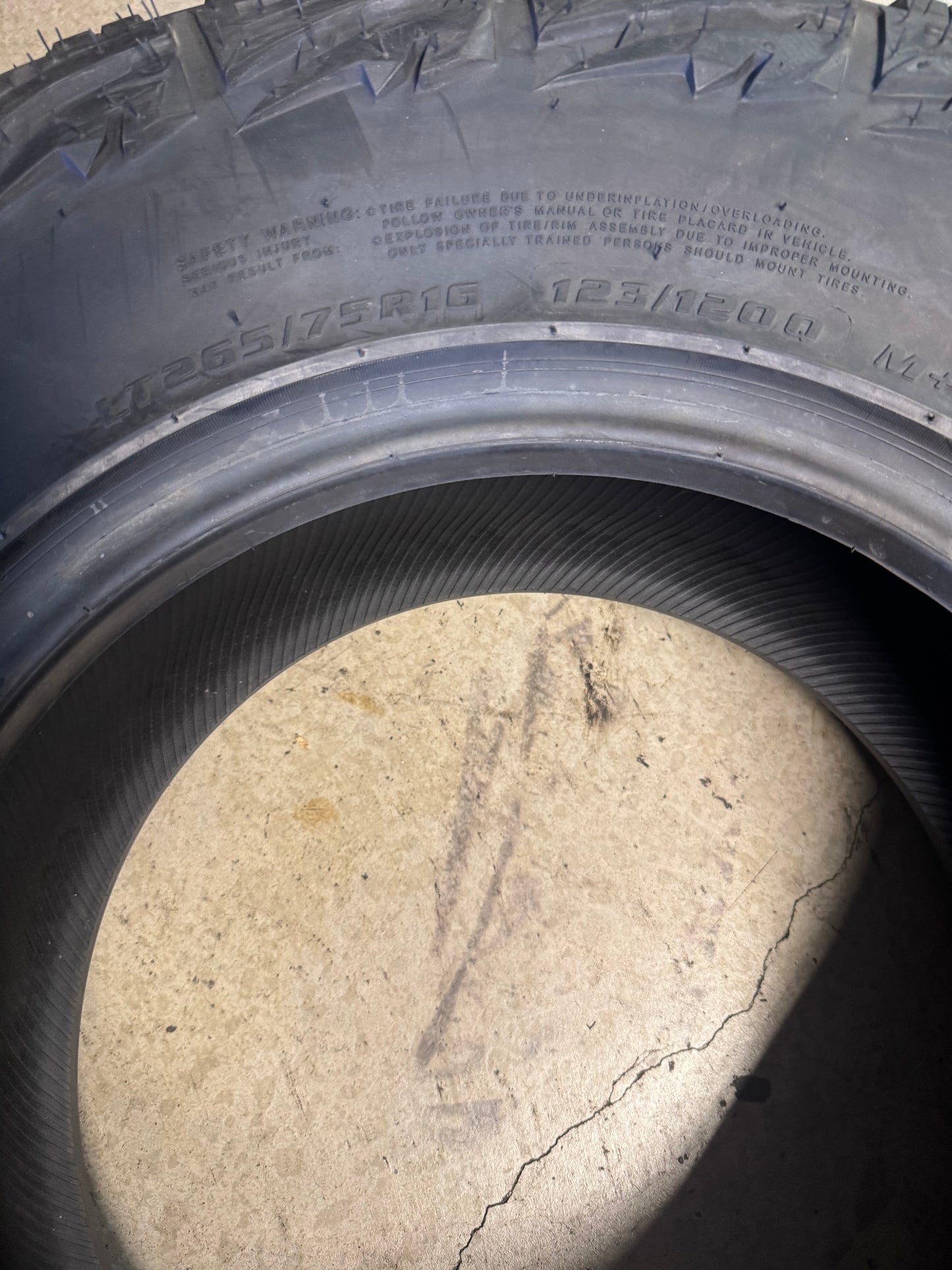 KANATI MUD HOG M/T BSW LT 265 75 16 123/120Q 10PLY MUD TERRAIN TIRE L1623585E252