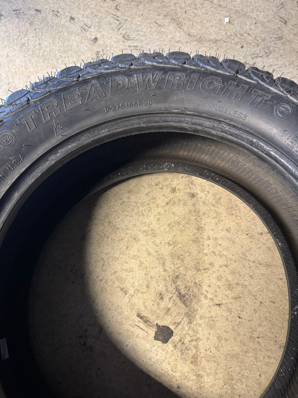 TREADWRIGHT AXIOM ALL TERRAIN BSW P 275 55 20 111S TIRE A275520P