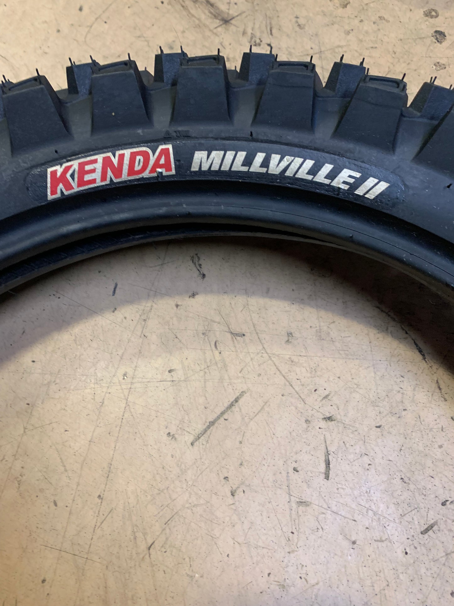 KENDA MILLVILLE II BSW  90 100 16 52M REAR DIRT BIKE TIRE 047851604B0