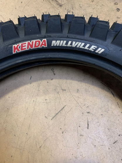 KENDA MILLVILLE II BSW  90 100 16 52M REAR DIRT BIKE TIRE 047851604B0