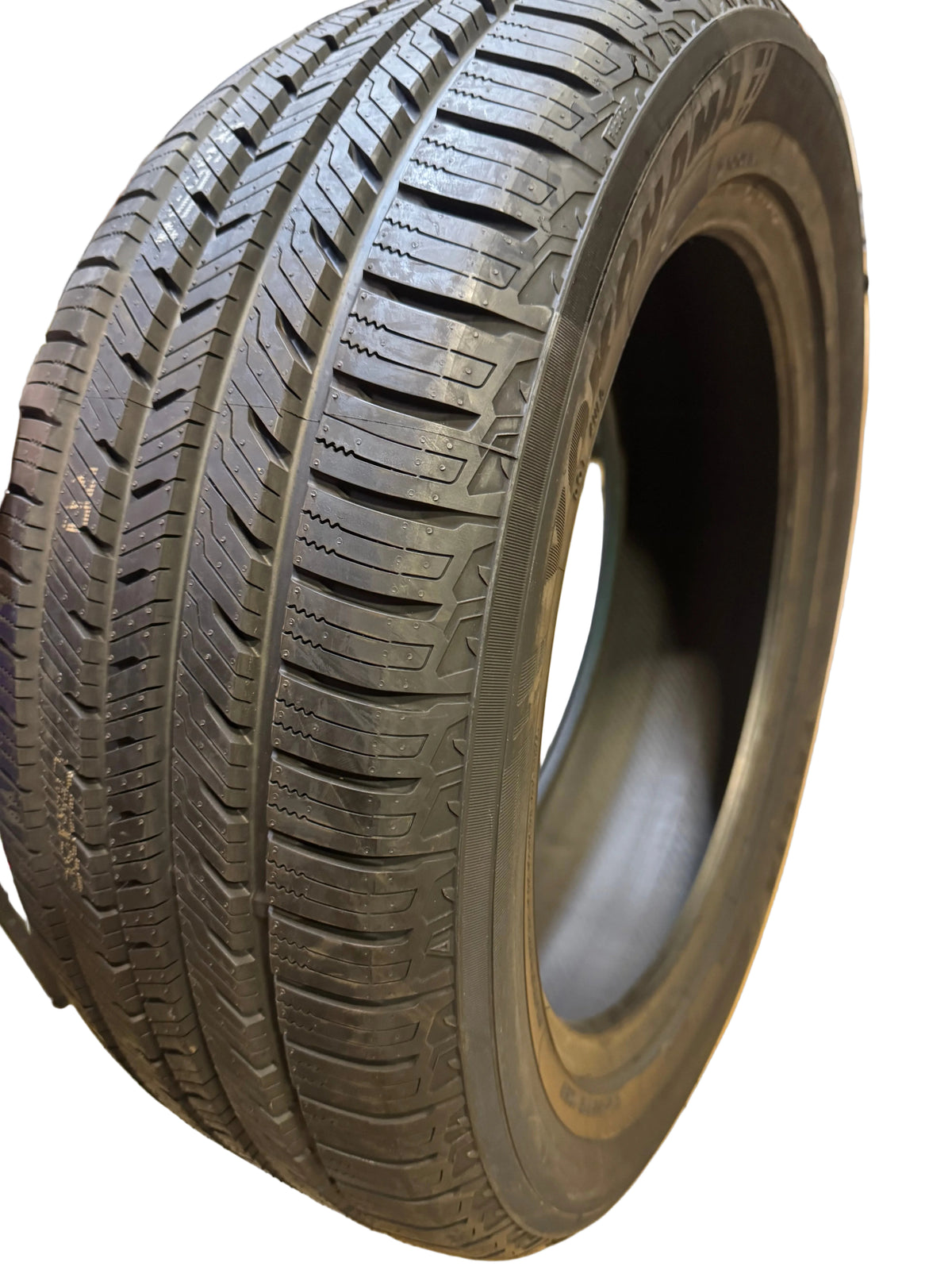 NOS 2 YOKOHAMA YK-CTX BSW P 235/55R19 105V XL ALL SEASON TIRE 110105912