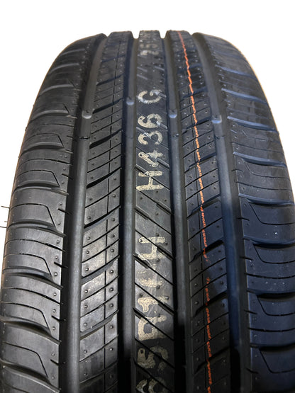 NOS HANKOOK KINERGY GT BSW P 215 65 16 98H ALL SEASON TIRE 10219131