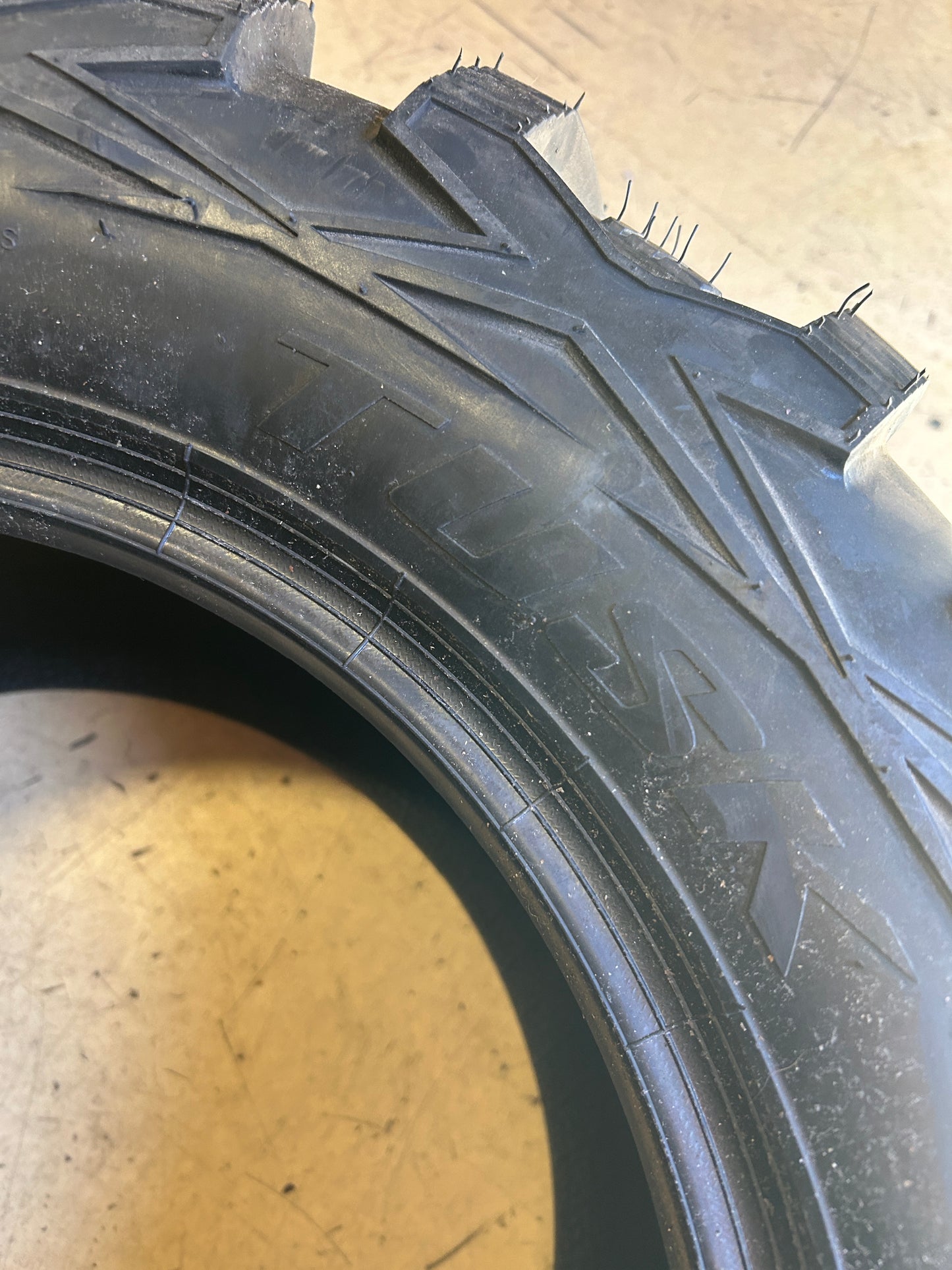 NOS TUSK MEGABITE BSW 28 10 15 8PLY ATV/UTV TIRE TM281015