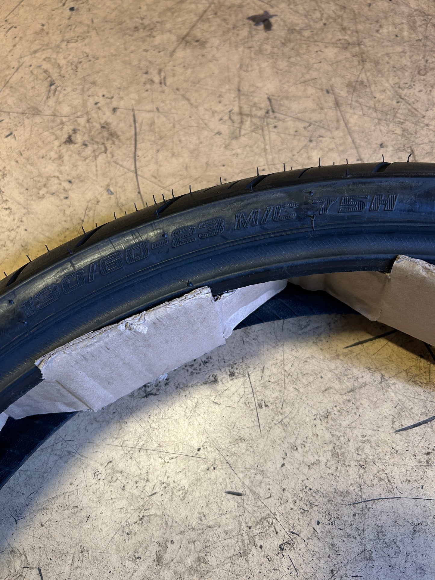 SHINKO SR777 HD BSW 130 60 23 75H FRONT MOTORCYCLE TIRE 874581