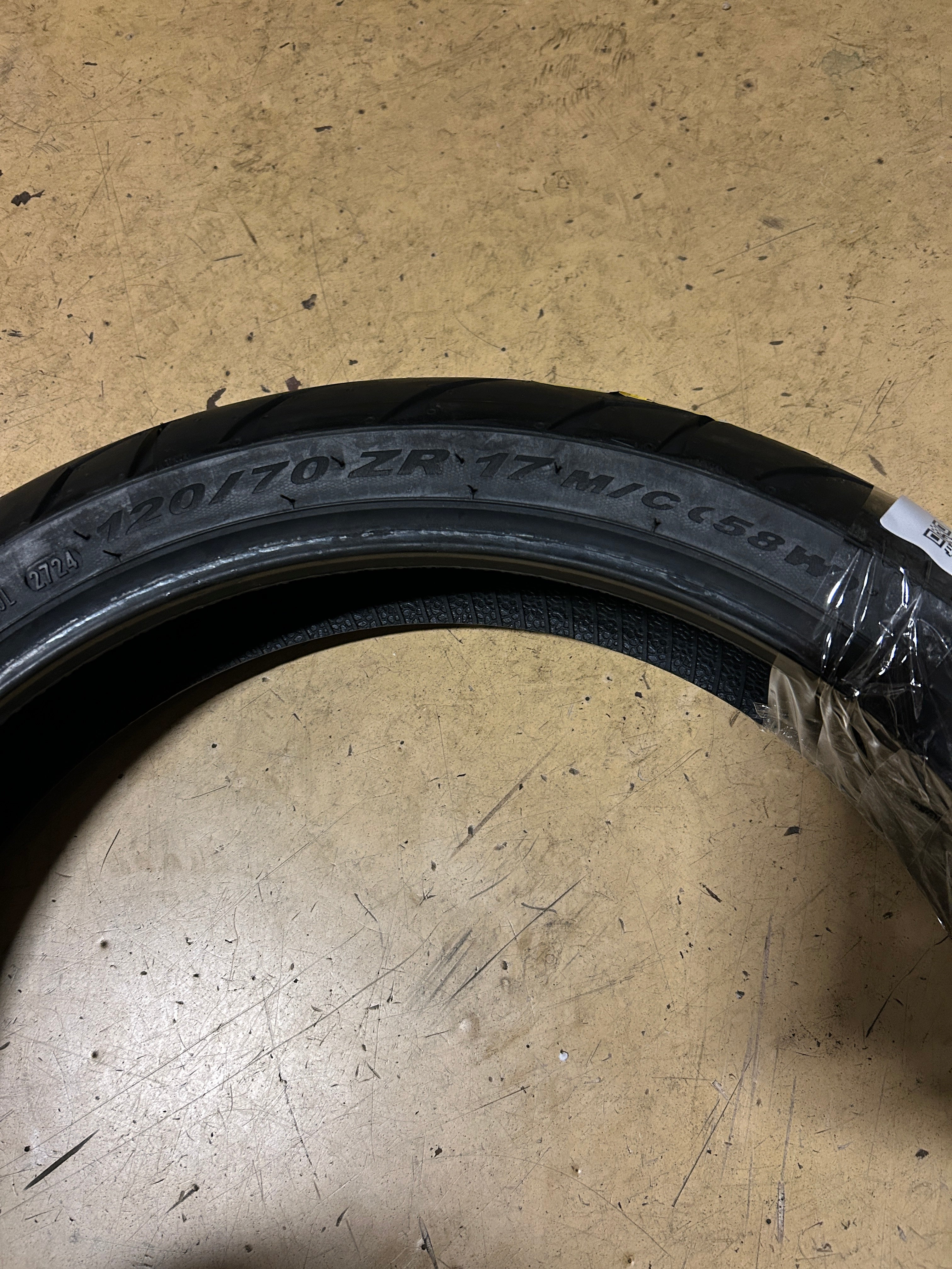 PIRELLI ANGEL GT GRAN TURISMO BSW 120 70 17 58W FRONT MOTORCYCLE TIRE 2497200