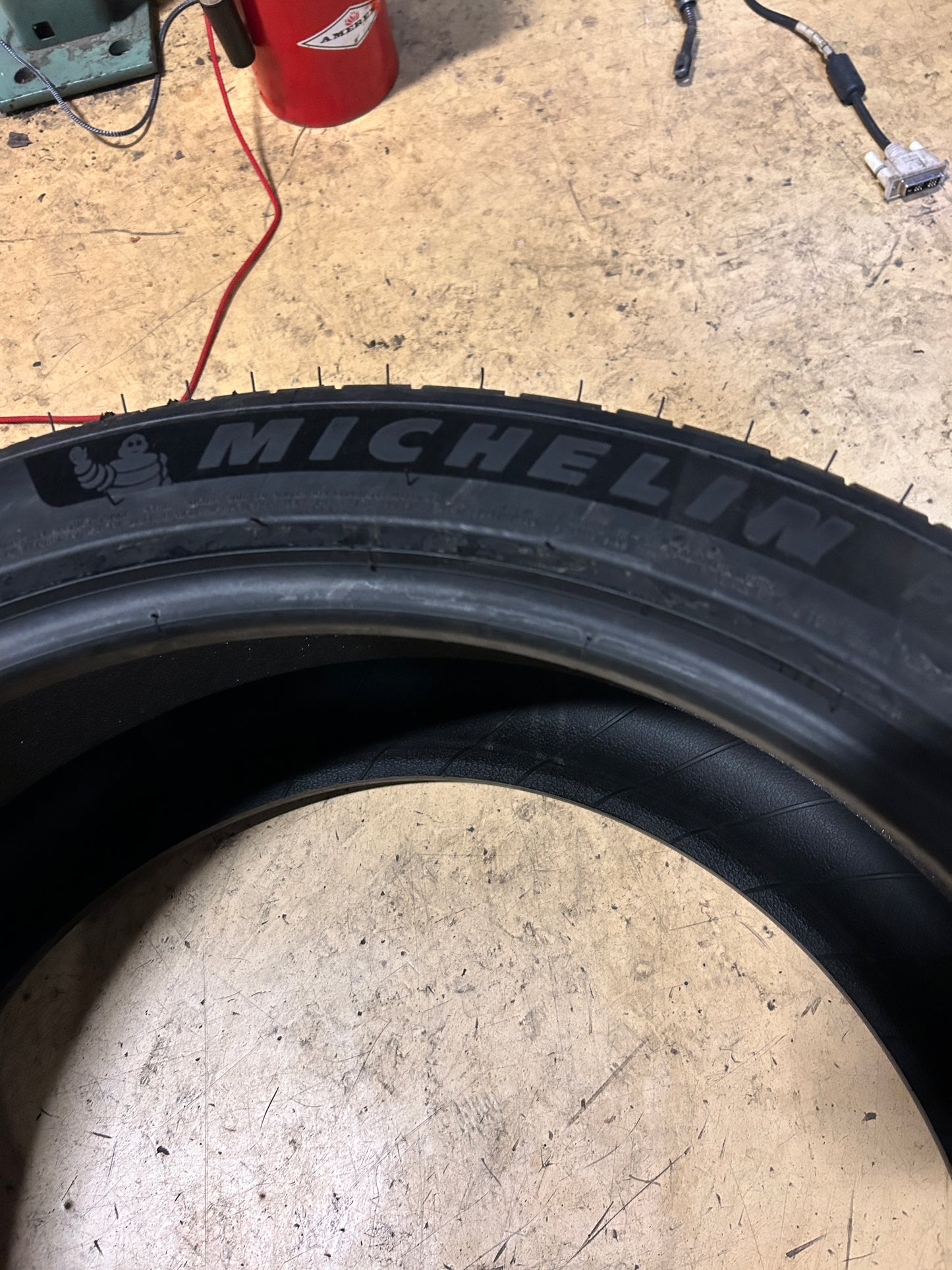 NOS MICHELIN PILOT SPORT EV (T0) FOAM P 255 40 20 101W XL PERFORMANCE TIRE 89335