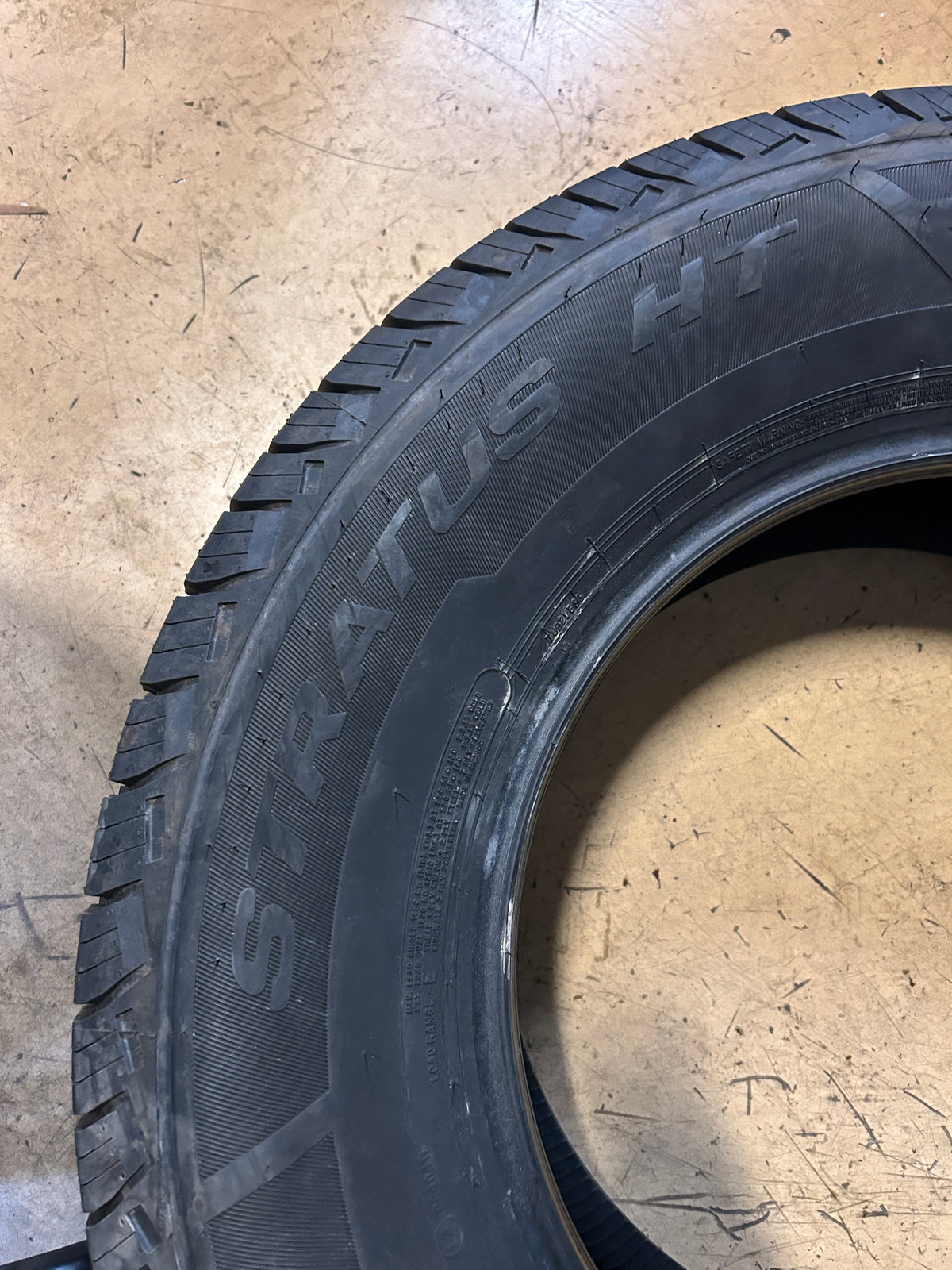 MASTERCRAFT STRATUS HT BSW LT 265 70 17 121/118R 10PLY HIGHWAY TIRE 175023002