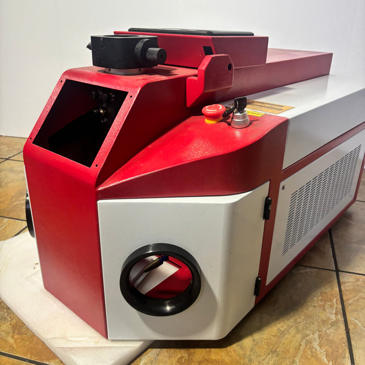 SFX LASER JEWELRY LASER SPOT WELDING MACHINE 150W LJW-150