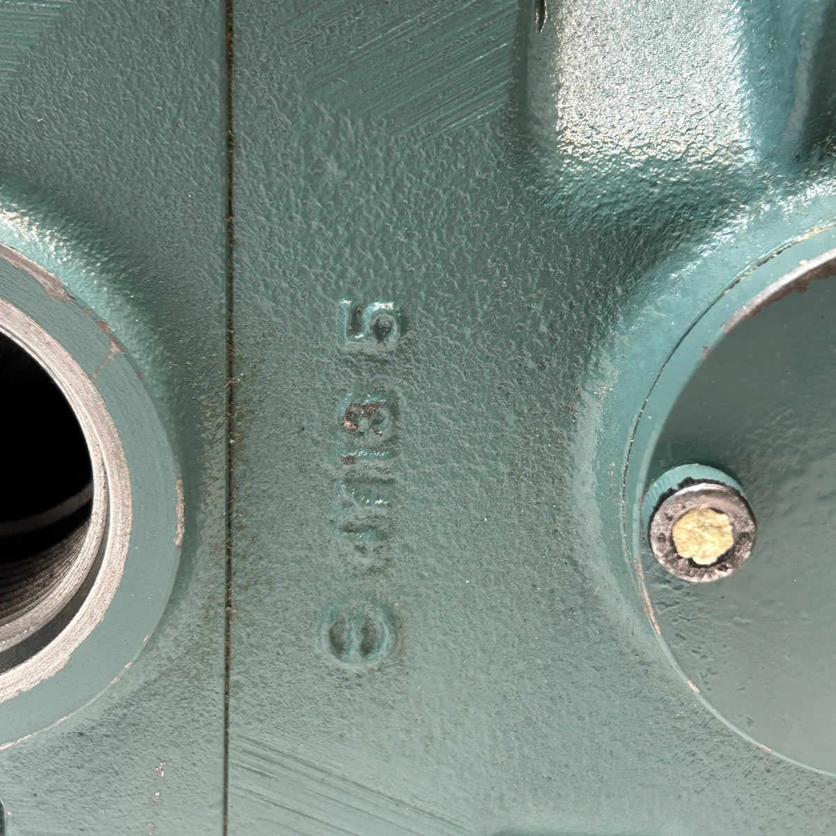 DAIKIN INDUSTRIES V SERIES PISTON PUMP DE2015