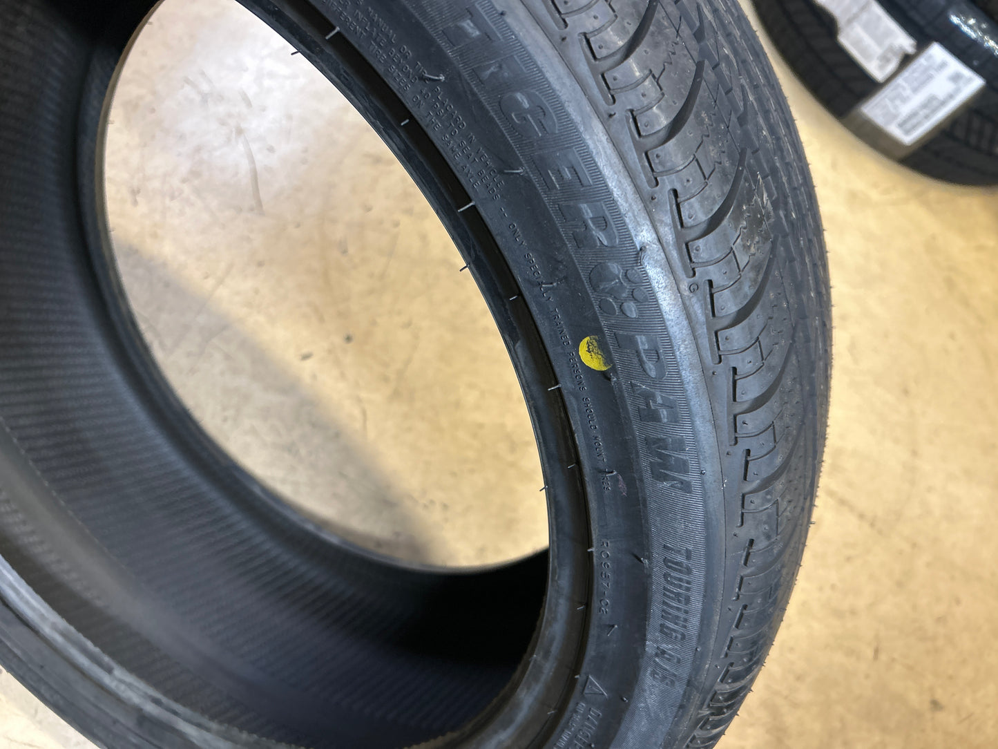 NOS 2 UNIROYAL TIGER PAW TOURING A/S BSW P 225 45 18 95V XL ALL SEASON 41047