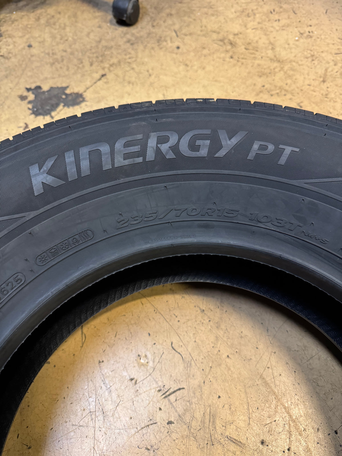 4 HANKOOK KINERGY PT BSW P 235 70 15 103T ALL SEASON TIRE 1021412