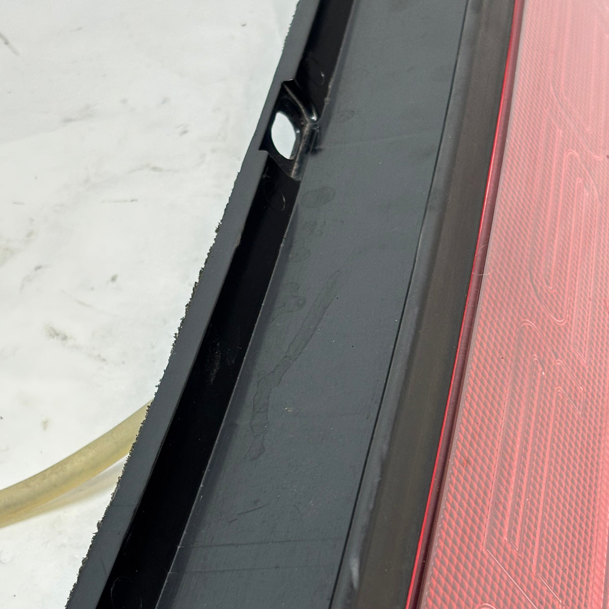 USED GENUINE PORSCHE CARREA 911 84-86 REAR CENTER PANEL LIGHT 0018439R38
