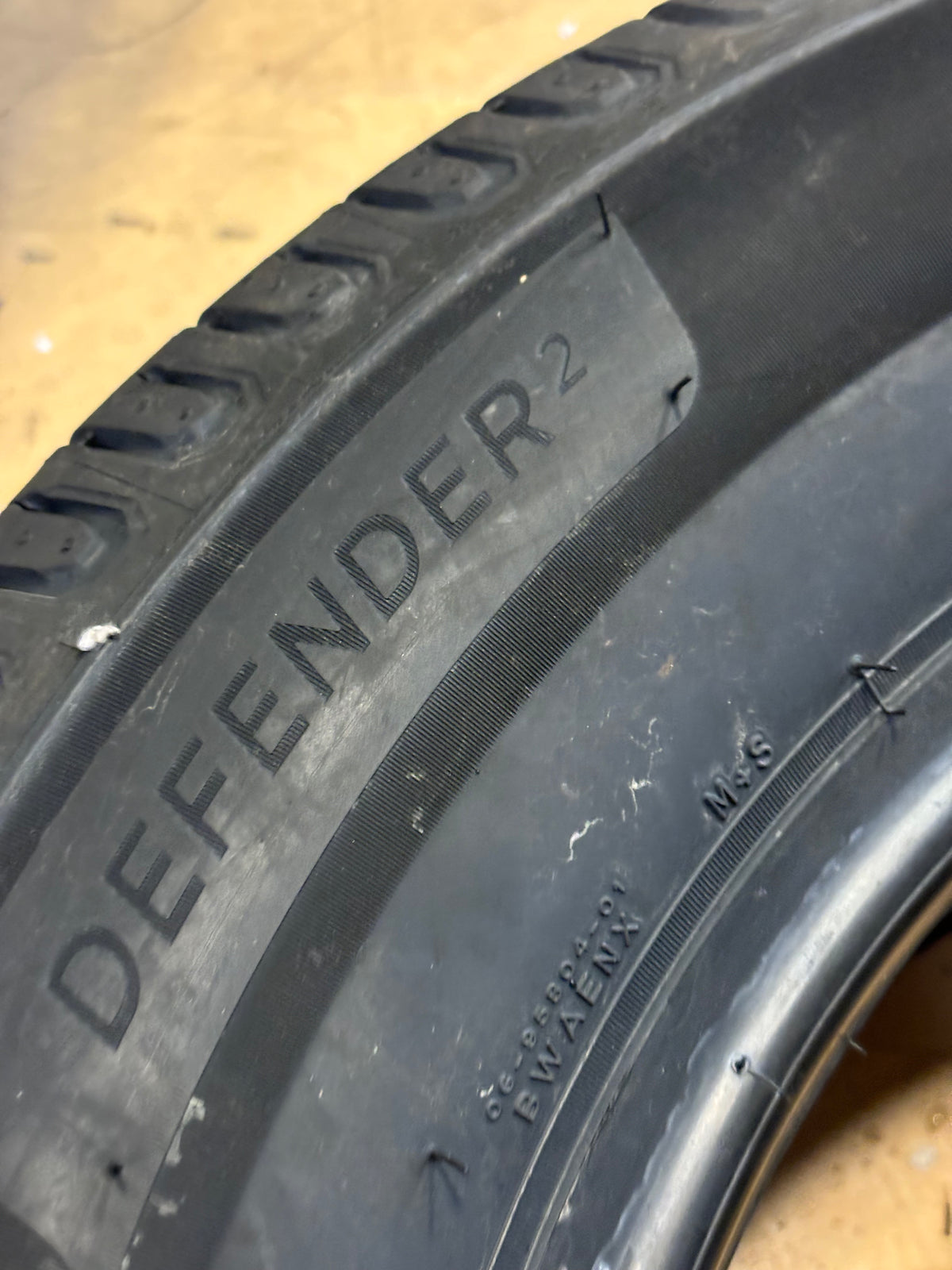 MICHELIN DEFENDER 2 P 235 65 16 103H SL ALL SEASON TIRE 18797