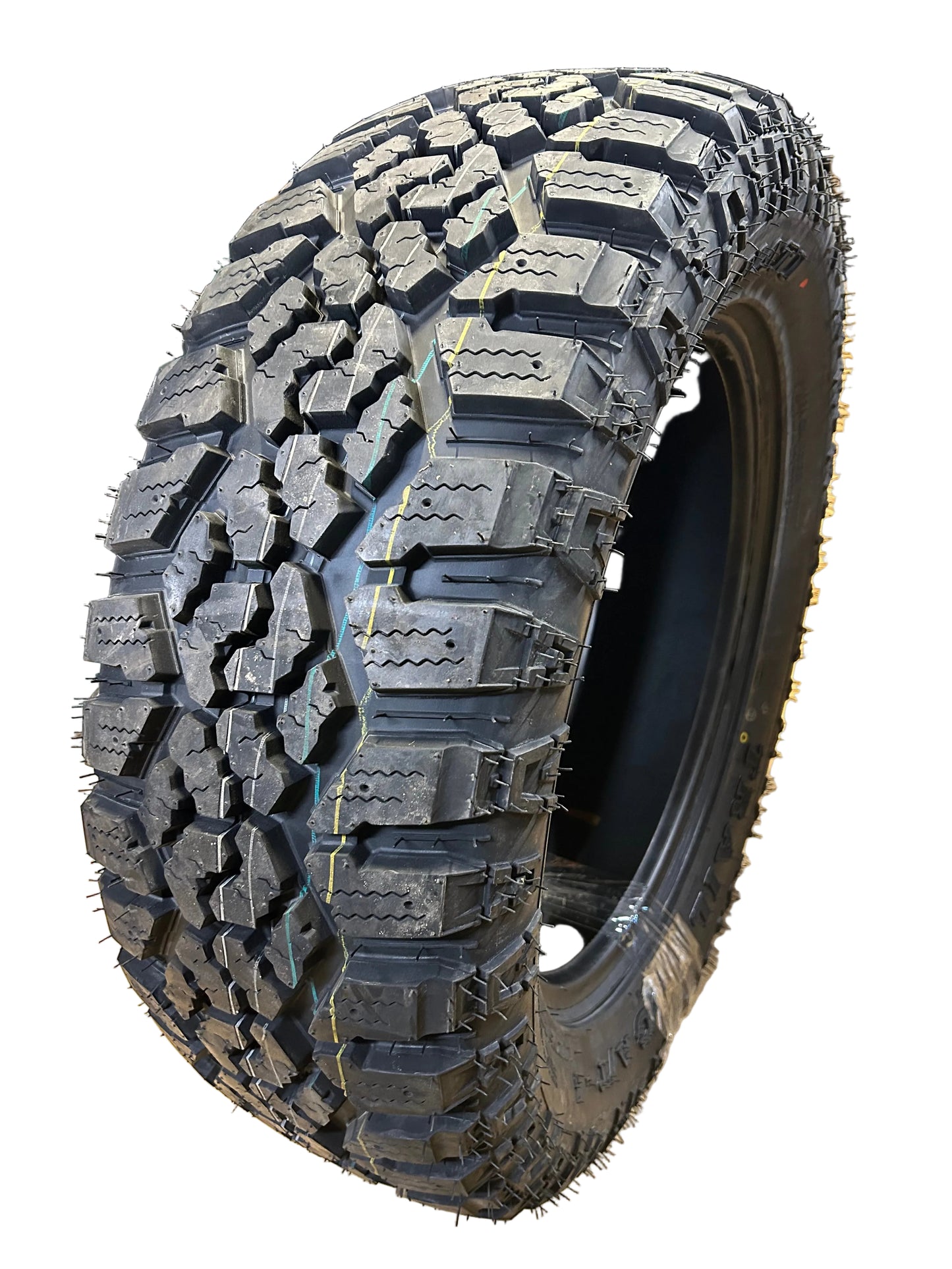 2 NOS KANATI TRAIL HOG A/T 4 LT 275 60 20 123/120Q 10PLY ALL TERRAIN TIRE LTH2027560E