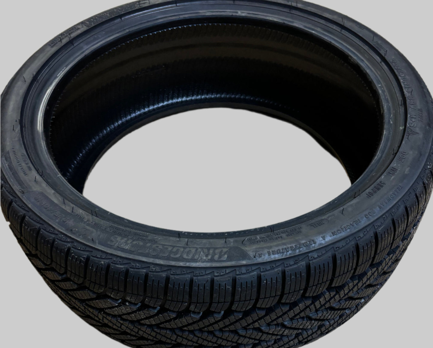 BRIDGESTONE WEATHERPEAK P 225 40 18 88V SL ALL SEASON TIRE 006048