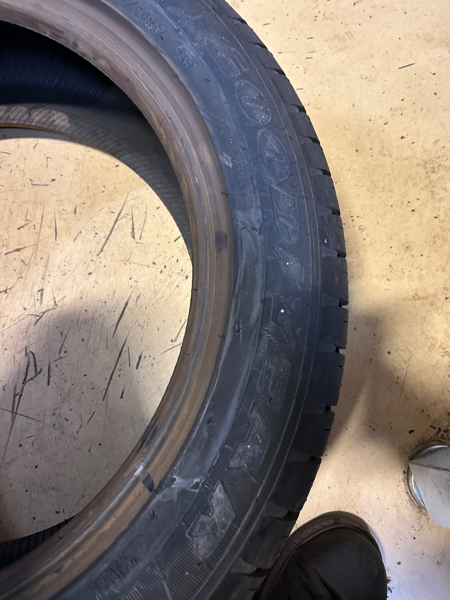 NOS GOODYEAR EAGLE LS2 BSW P 225 50 17 94H SL TOURING TIRE 706567308