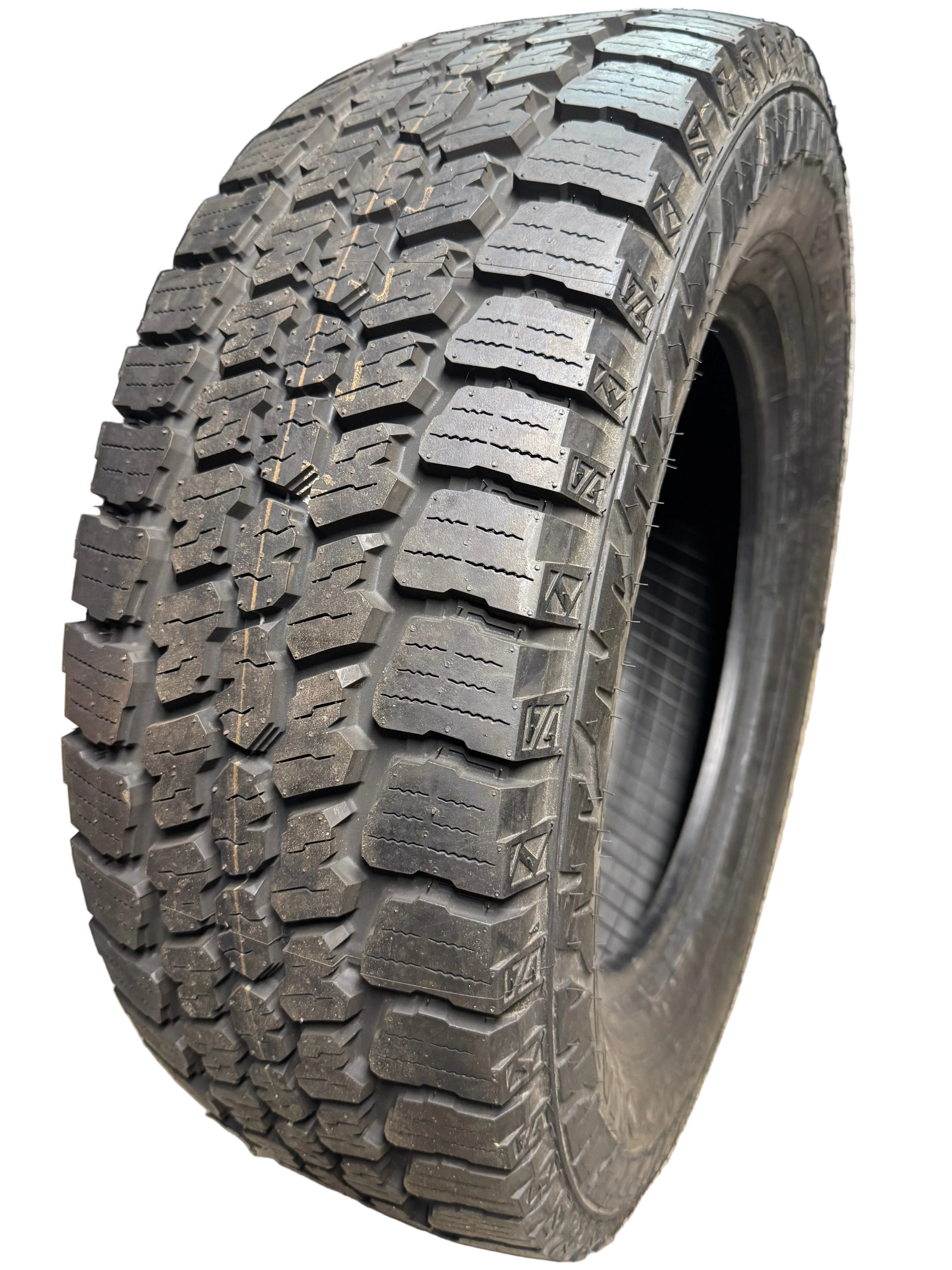 NOS SUMITOMO ENCOUNTER AT BSW P 255 65 17 110T ALL TERRAIN TIRE ATH20