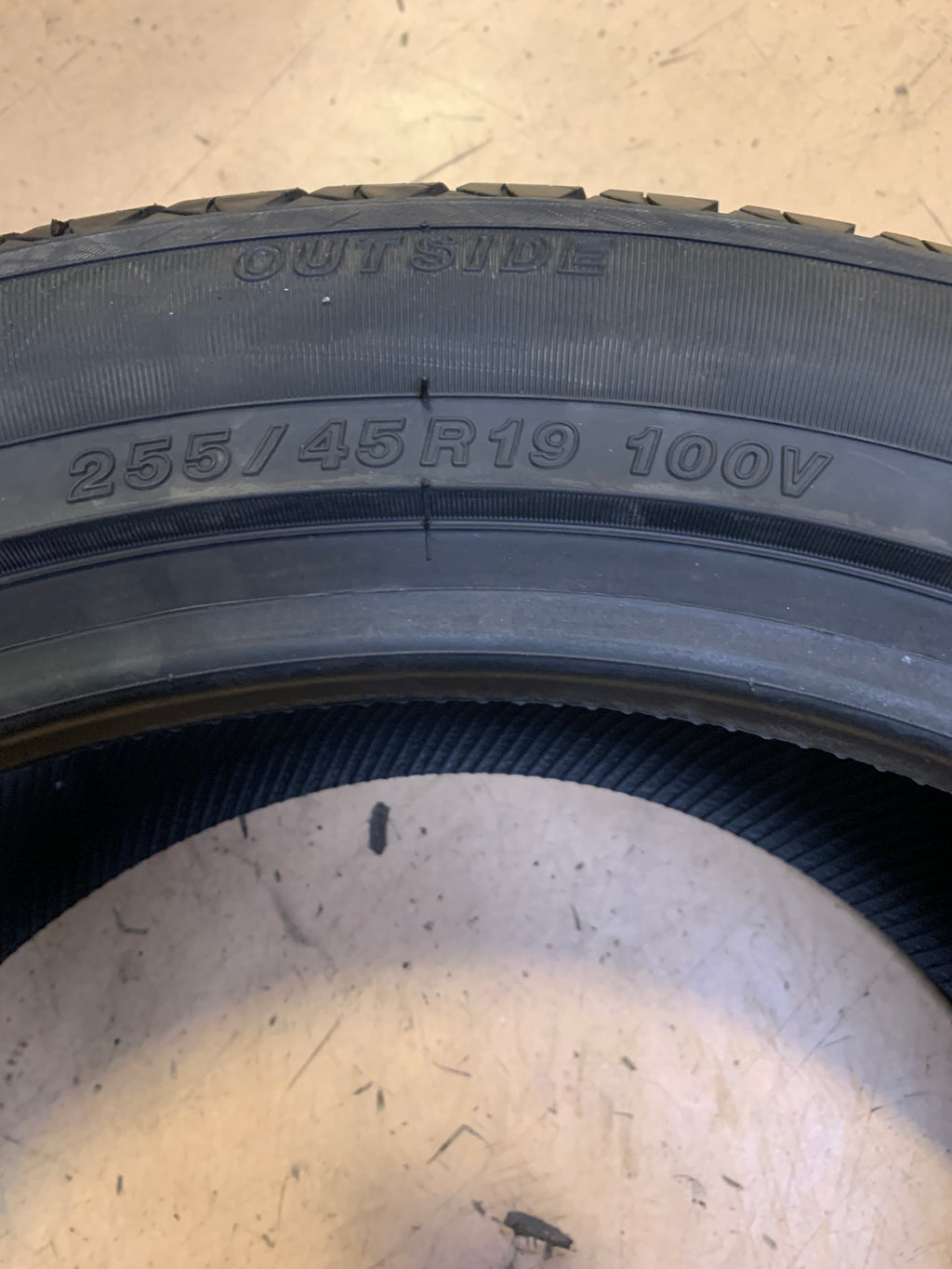 NOS YOKOHAMA AVID ASCEND GT BSW P  255 45 19 100V ALL SEASON TIRE 110132749