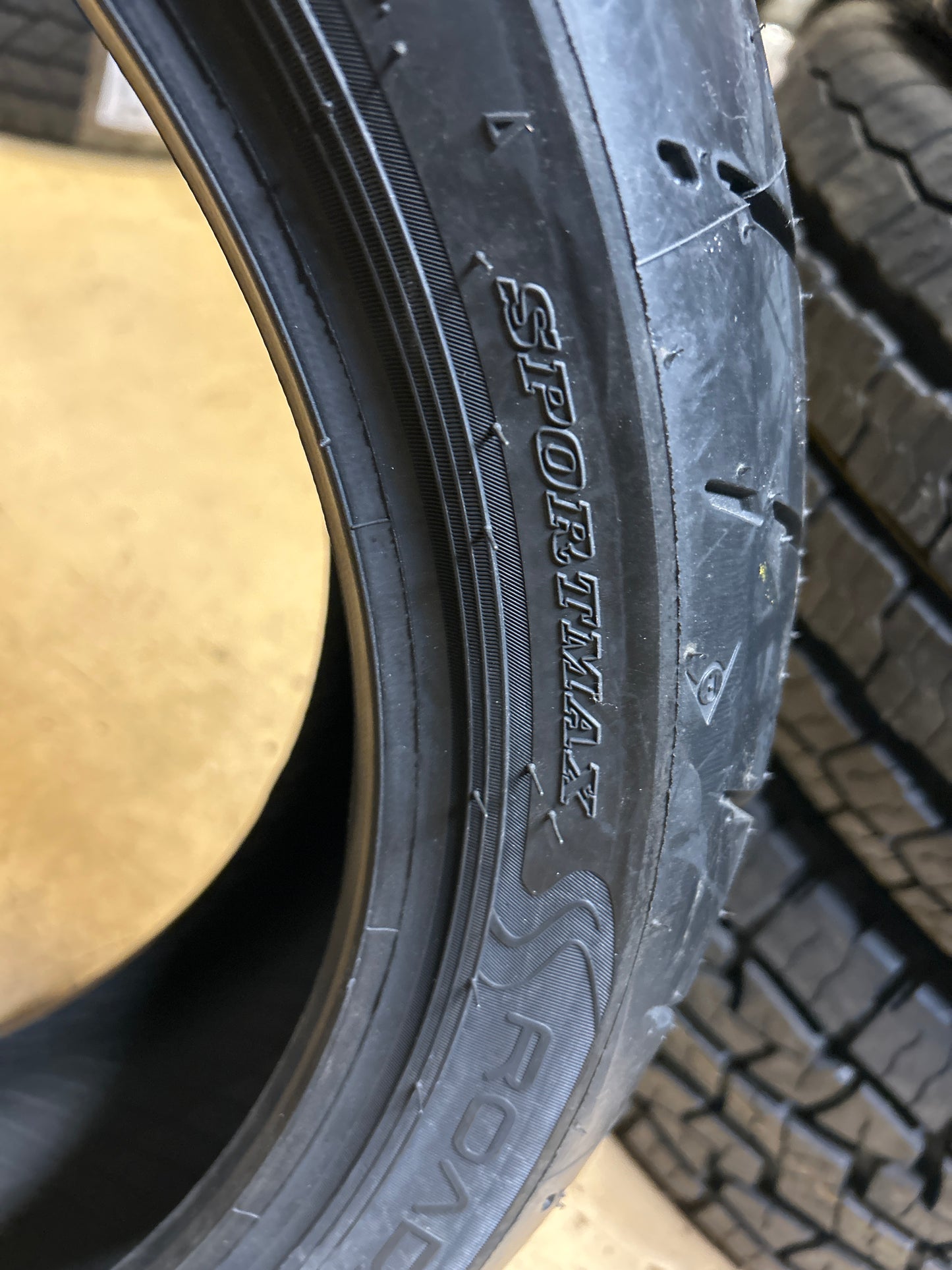 DUNLOP SPORTSMAX ROADSMART IV BSW 190 55 17 75W REAR TIRE 45253306