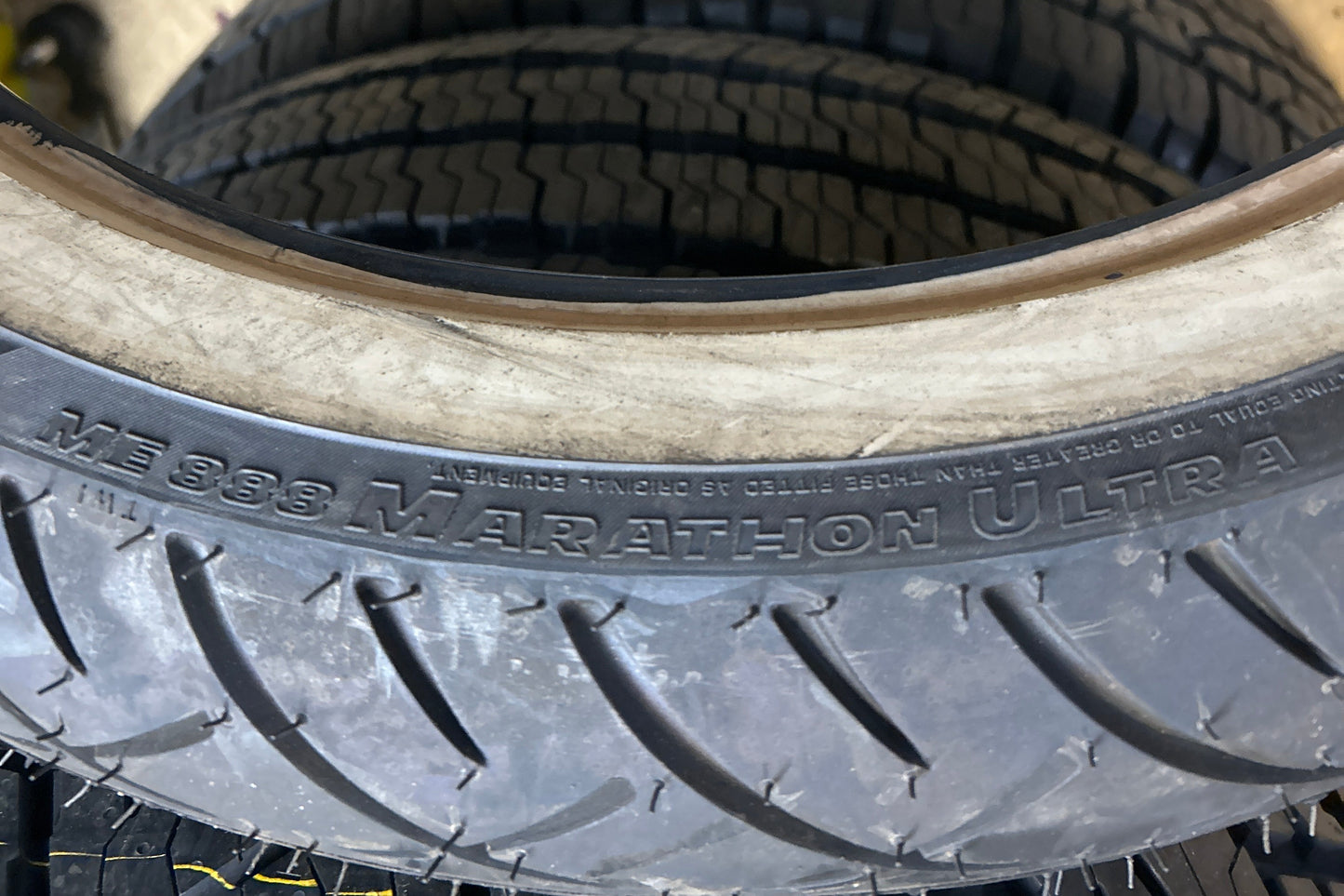 NOS METZELER ME888 MARATHON ULTRA WWW 100 90 19 57V FRONT TIRE 2407800
