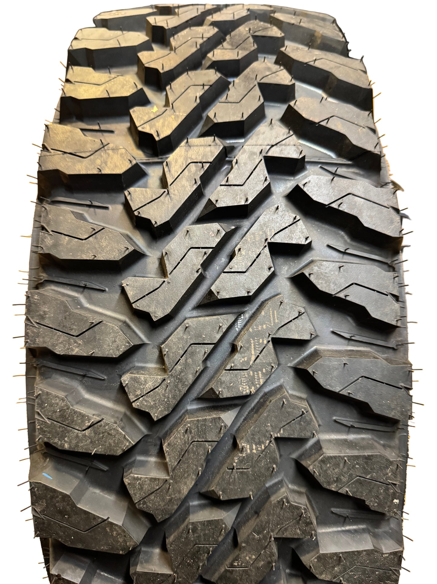 YOKOHAMA GEOLANDAR M/T G003 BSW LT 275 70 18 125/122Q 10PLY MUD TERRAIN TIRE 110133329