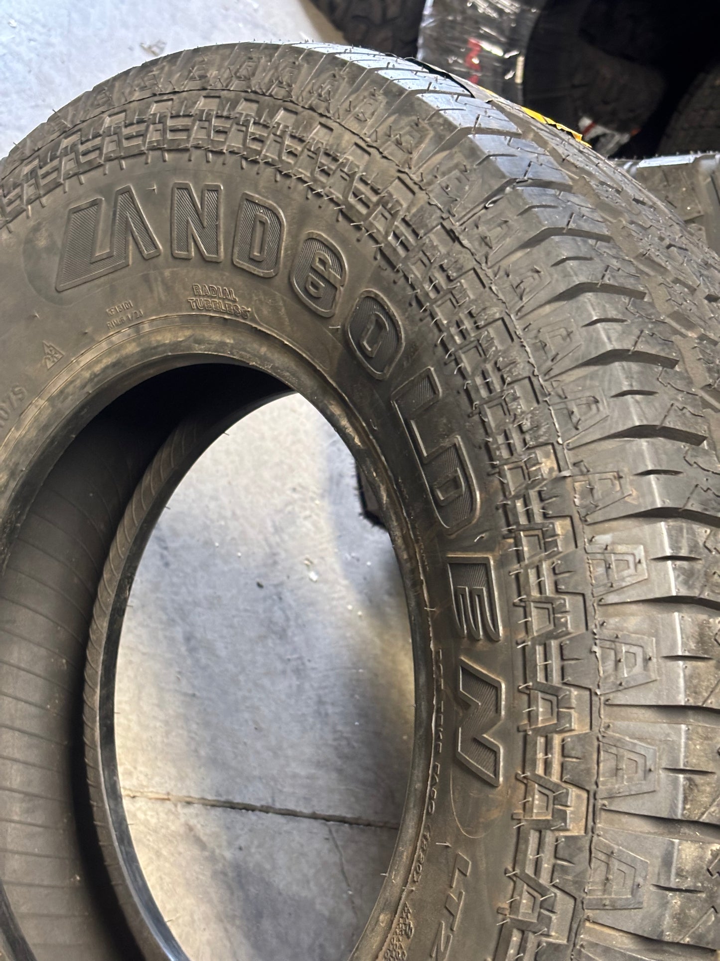 NOS LANDGOLDEN LGT57 A/T BSW LT 235 75 15 110/107S LRD 8PLY ALL TERRAIN TIRE 1575235LG