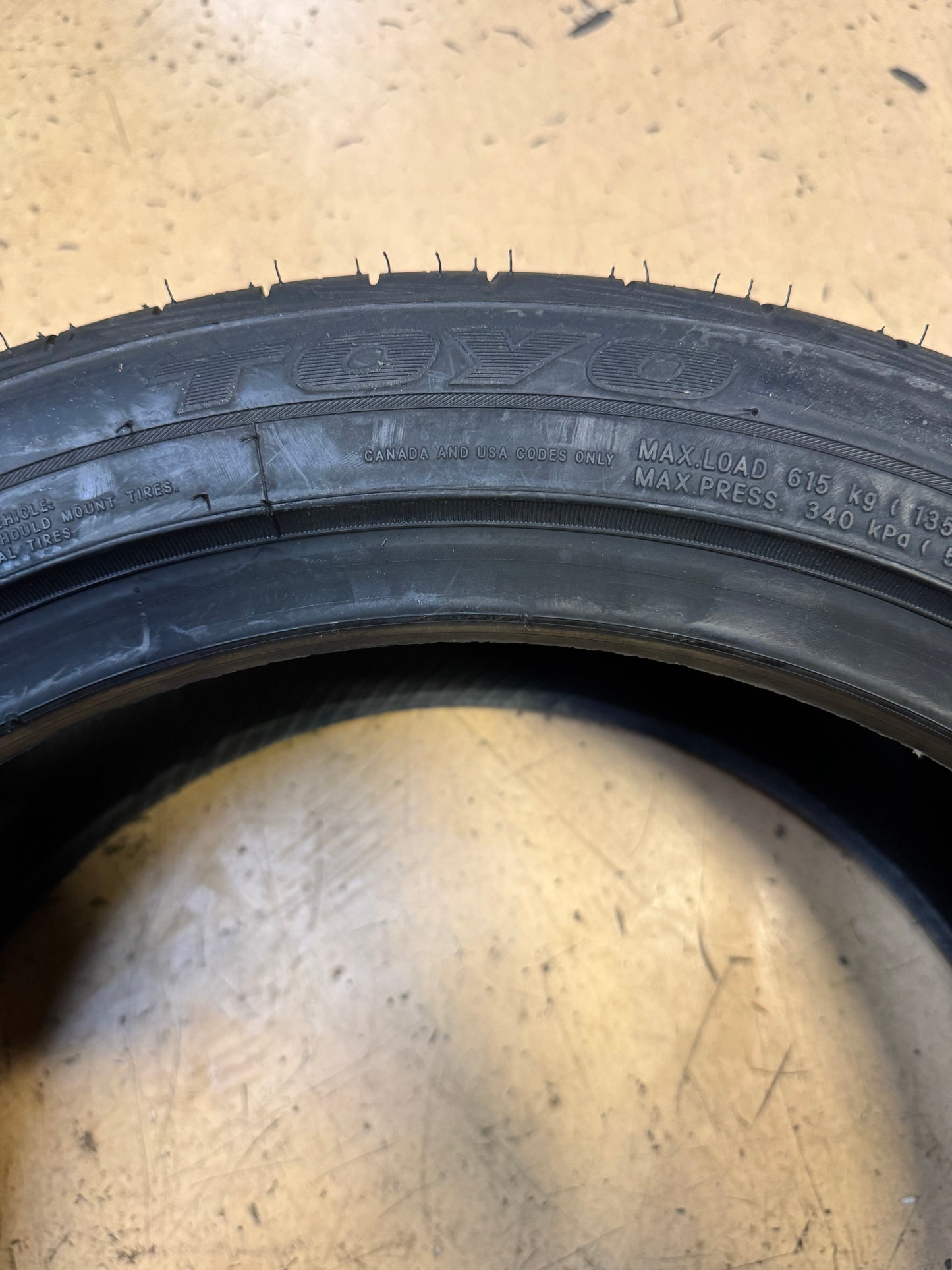 2 NOS TOYO EXTENSA HP II BSW P 215 45 17 91W XL ALL SEASON TIRE 196070