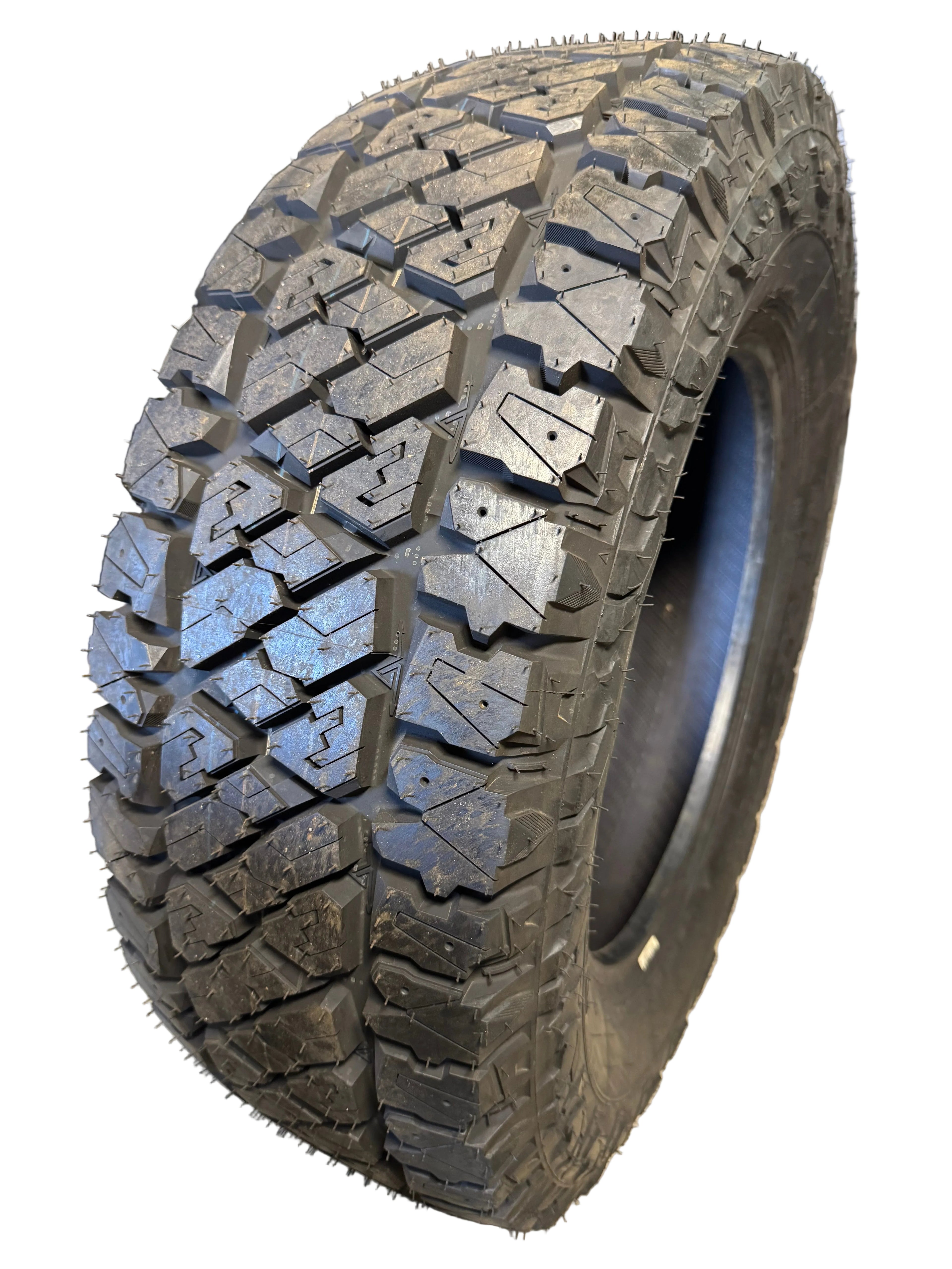 THUNDERER RANGER A/TR BSW LT 275 65 18 123/120S 10PLY ALL TERRAIN TIRE TH1076