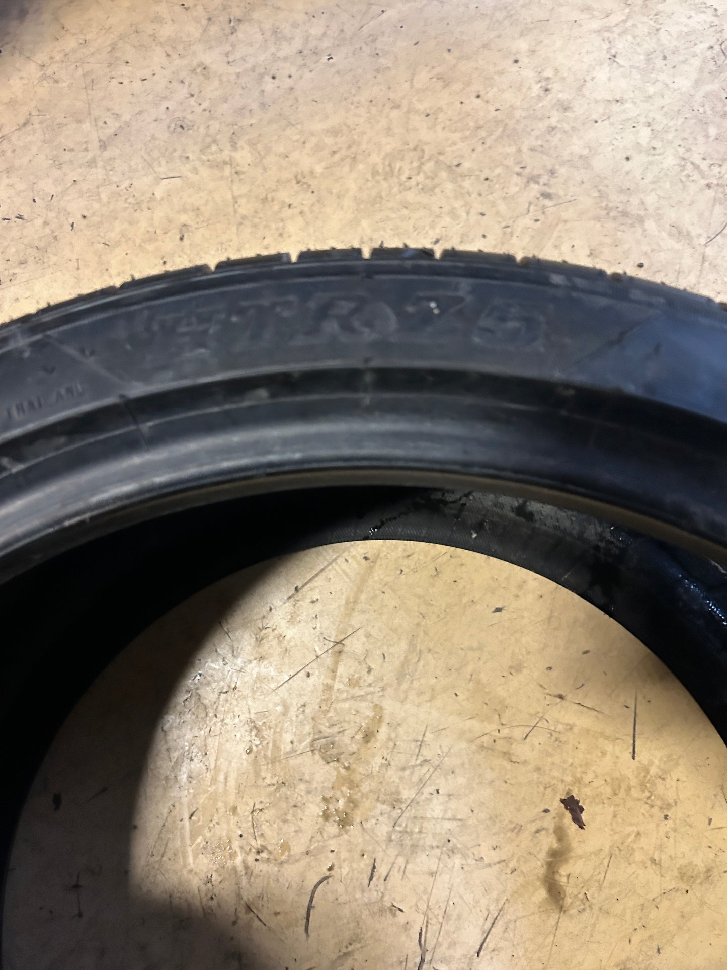 SUMITOMO HTRZ5 BSW P 285 30 18 97Y XL PERFORMANCE TIRE HTR33