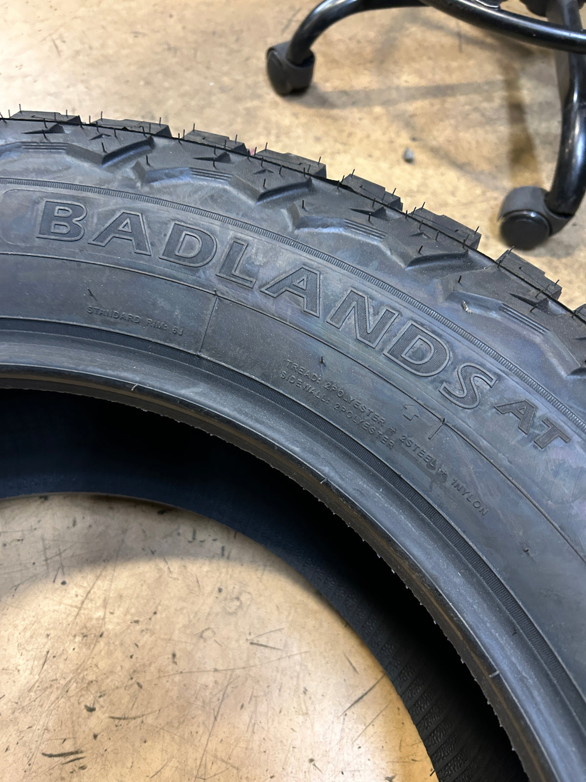 2 MASTERTRACK BADLANDS AT BSW P 275 60 20 115T ALL TERRAIN TIRE MASTAT015