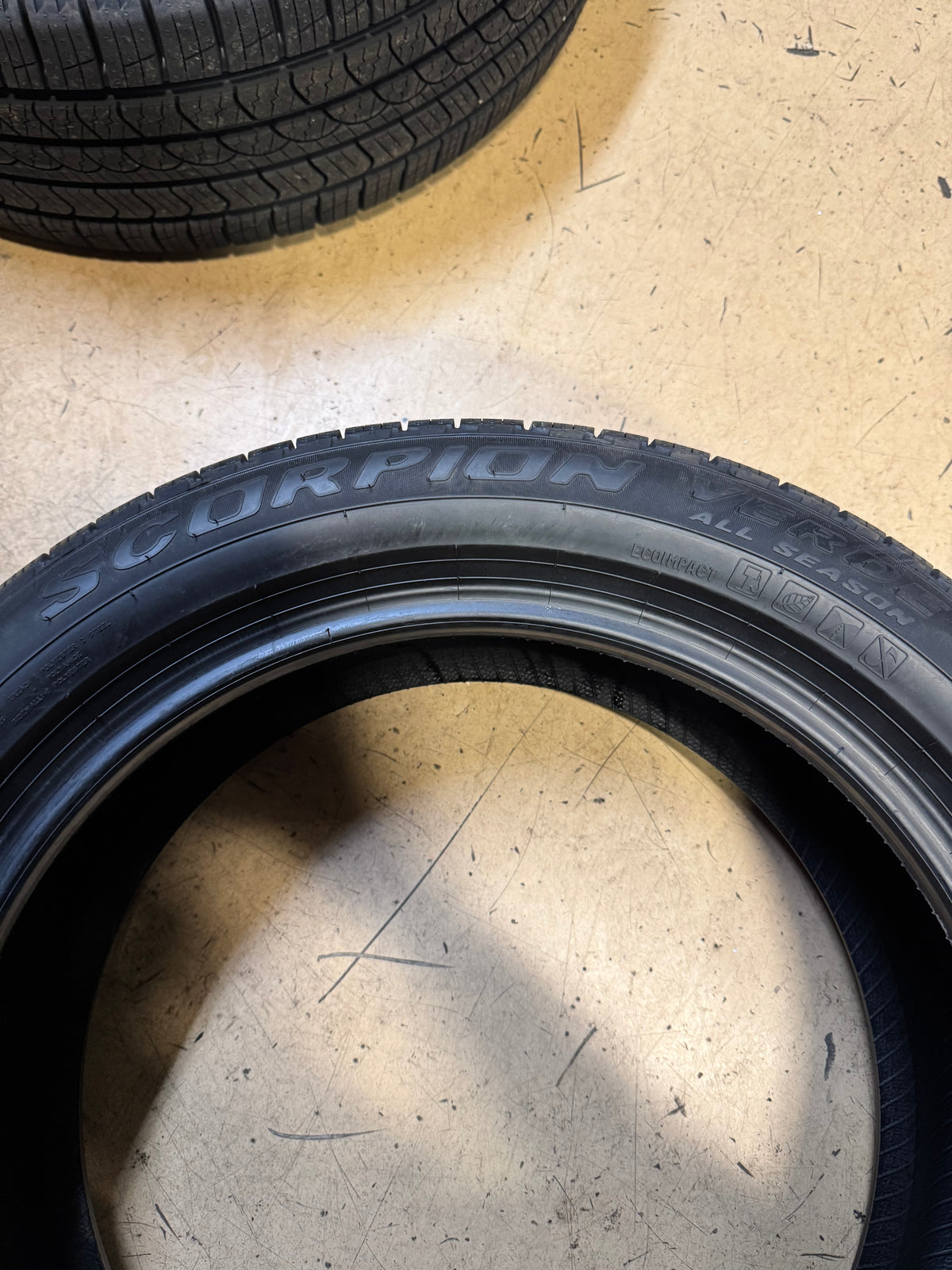 PIRELLI SCORPION VERDE ALL SEASON BSW P  225 50 18 95H TIRE 3768100