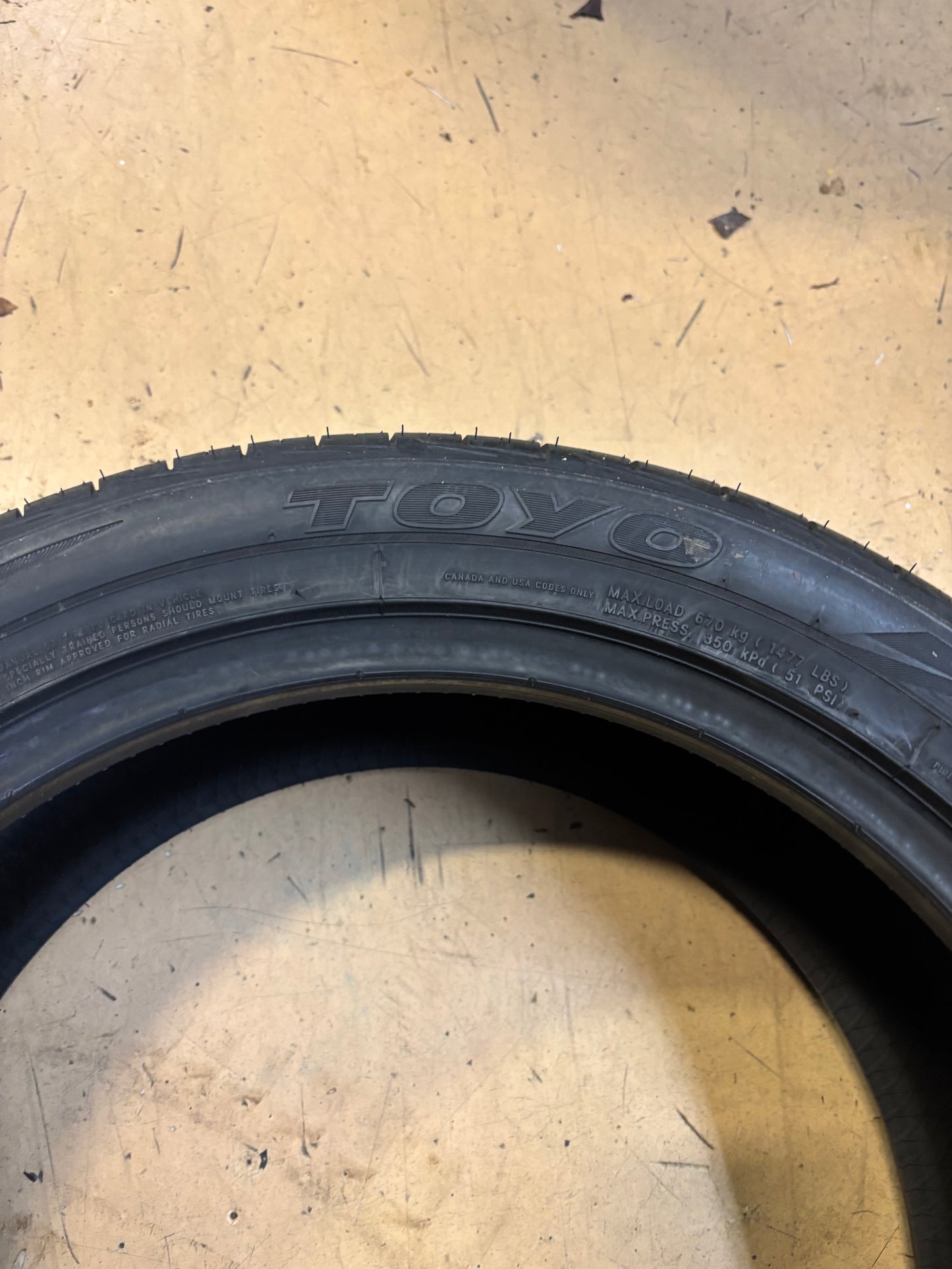 TOYO EXTENSA HP II 235 45 18 94W SL ALL SEASON TIRE 196400