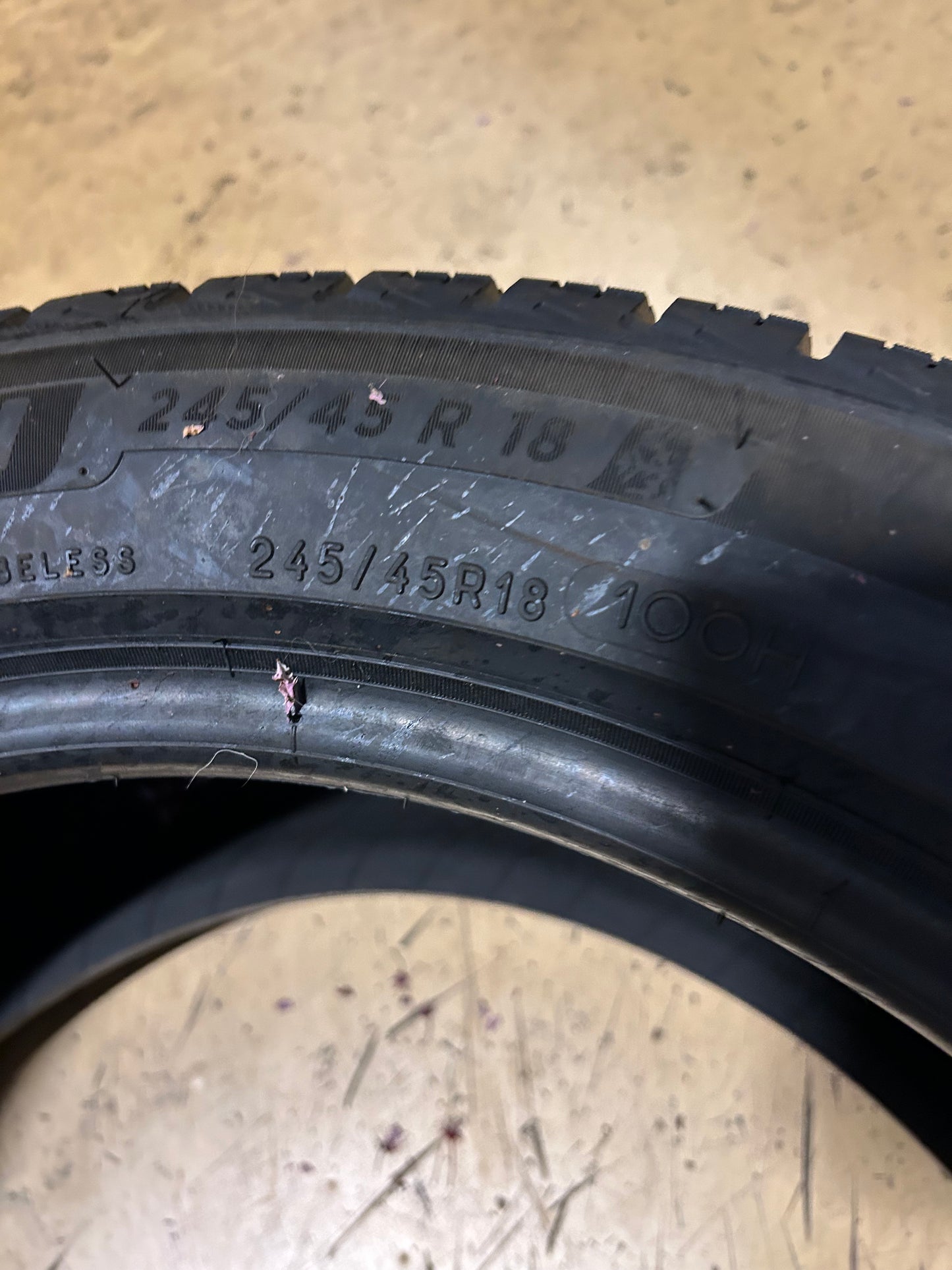 MICHELIN X-ICE SNOW BSW P 245 45 18 100H XL WINTER TIRE 03025