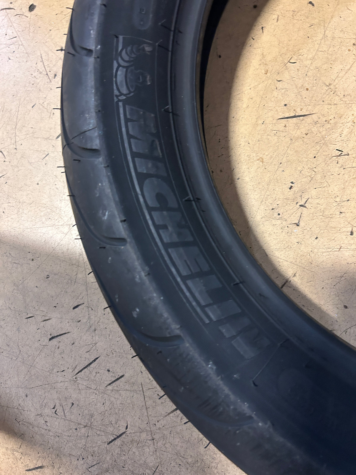 MICHELIN COMMANDER II BSW 120 90 17 64S FRONT MOTORCYCLE TIRE 50337