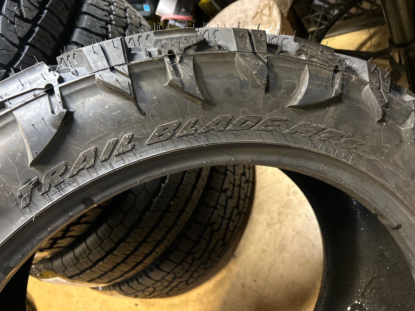 ATTURO TRAIL BLADE MTS BSW LT 37 13.5 24 124Q 12PLY MUD TIRE TBMSPENT2MA