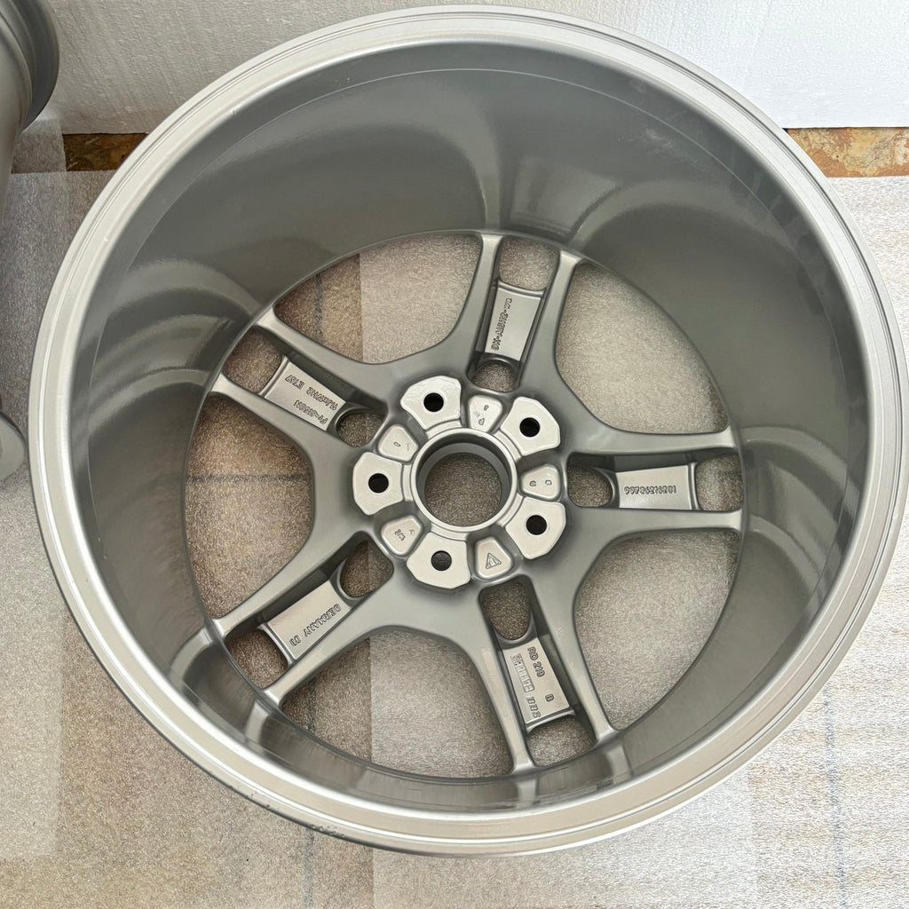 4 GENUINE PORSCHE CARRERA 997 8X19 11X19 STAGGARD WHEEL SET 99736215600 99736216201