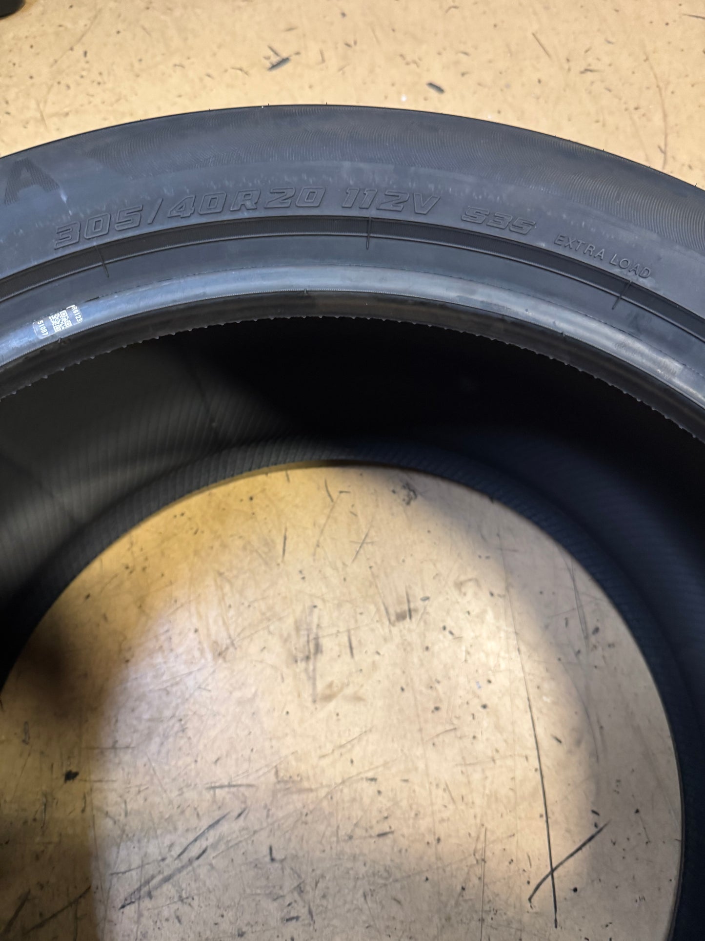 YOKOHAMA AVID GT (N0) BSW P 305 40 20 112V XL ALL SEASON TIRE 110193368