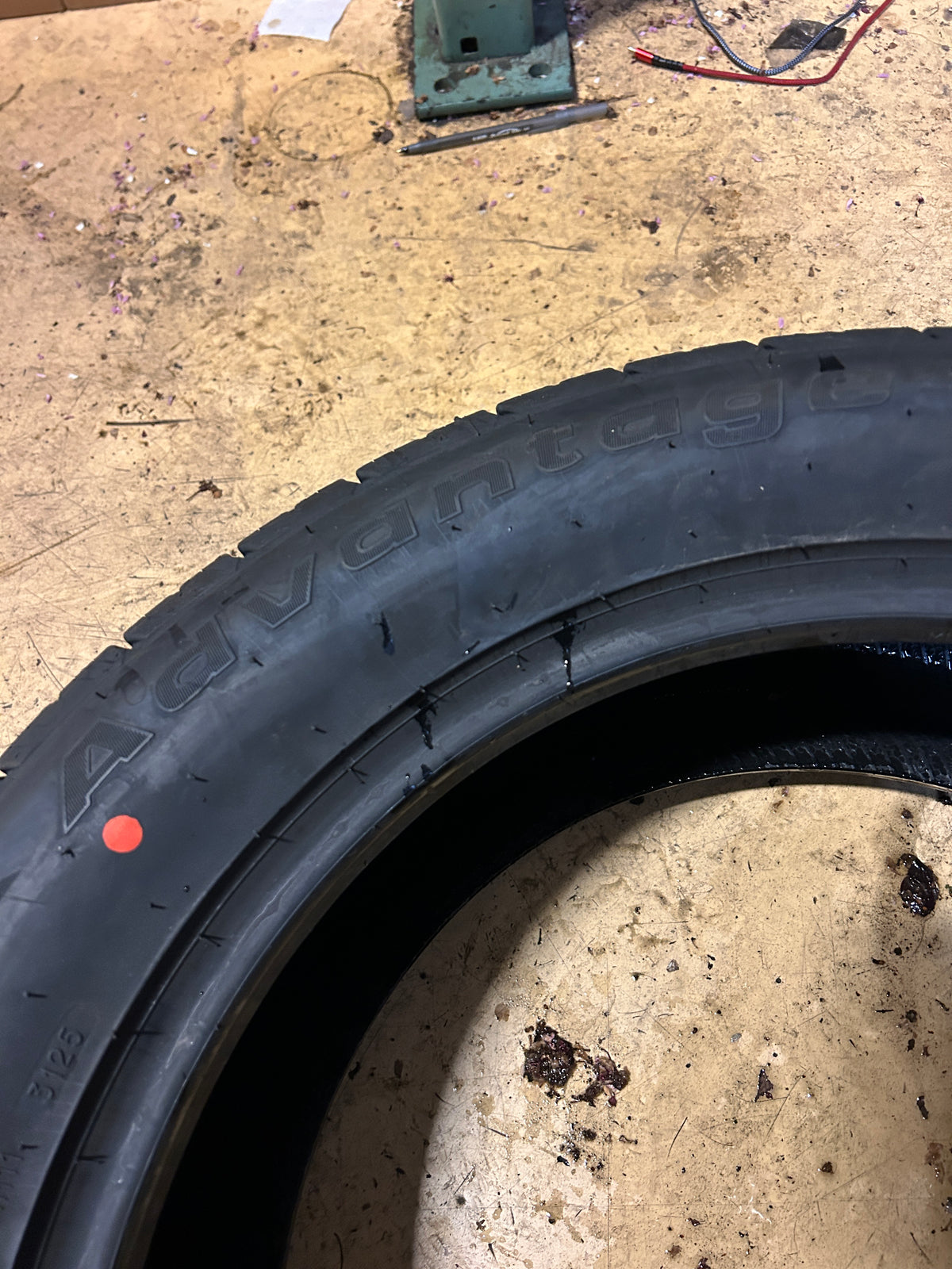 BFGOODRICH ADVANTAGE CONTROL ALL SEASON BSW P 245 55 19 103H TIRE 17779
