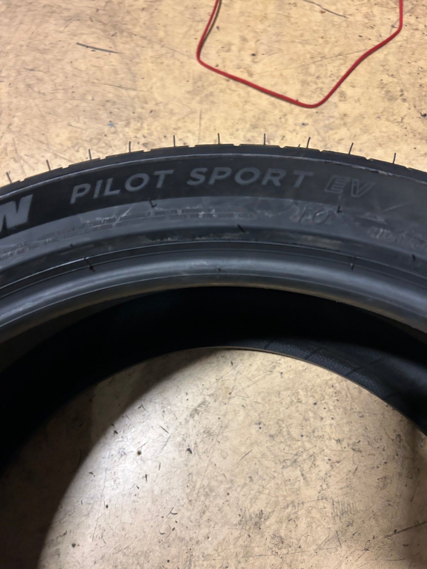 NOS MICHELIN PILOT SPORT EV (T0) FOAM P 255 40 20 101W XL PERFORMANCE TIRE 89335