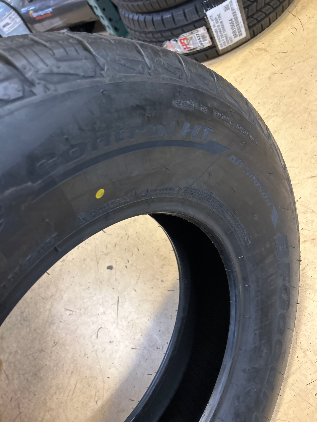 BFGOODRICH ADVANTAGE CONTROL HT BSW P225 75 17 115T ALL SEASON TIRE 30142